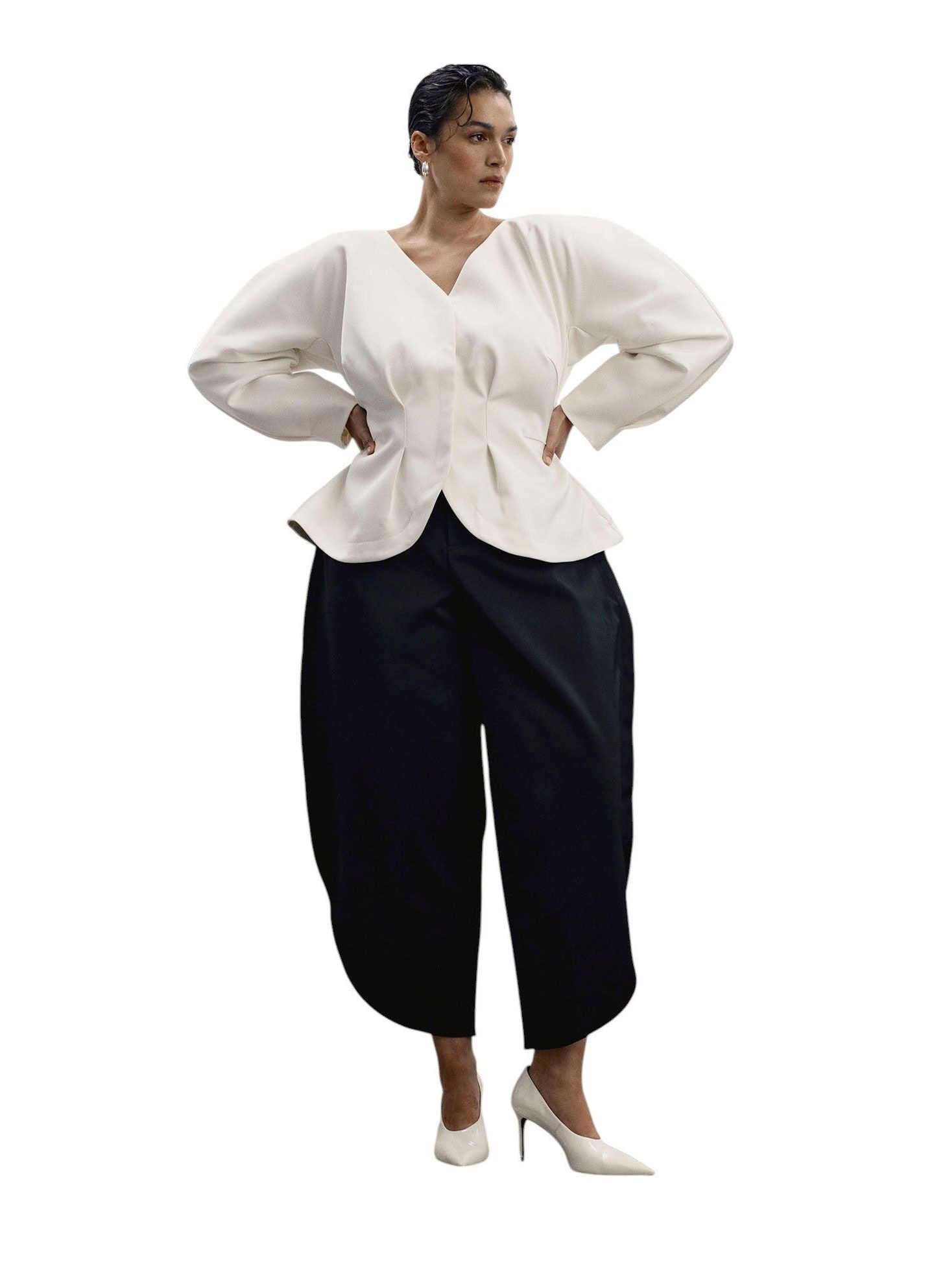 Женская куртка 11 Honoré Crescent Moon Puff-Sleeve V-Neck — фото 3