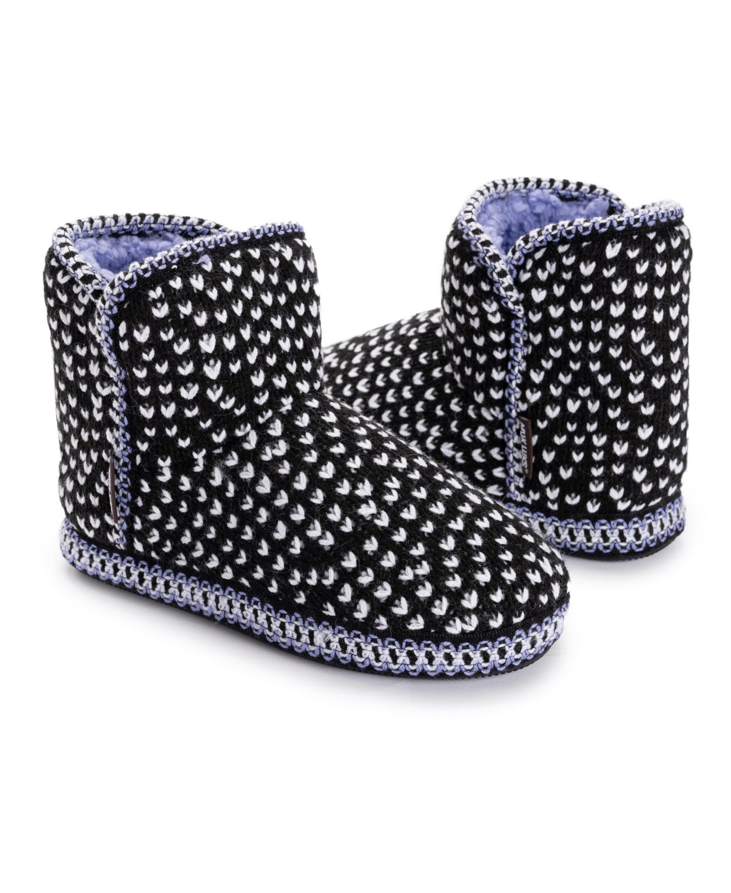 Женские тапочки MUK LUKS Leigh Bootie Slippers, цвет: Чёрный / Белый — фото 9