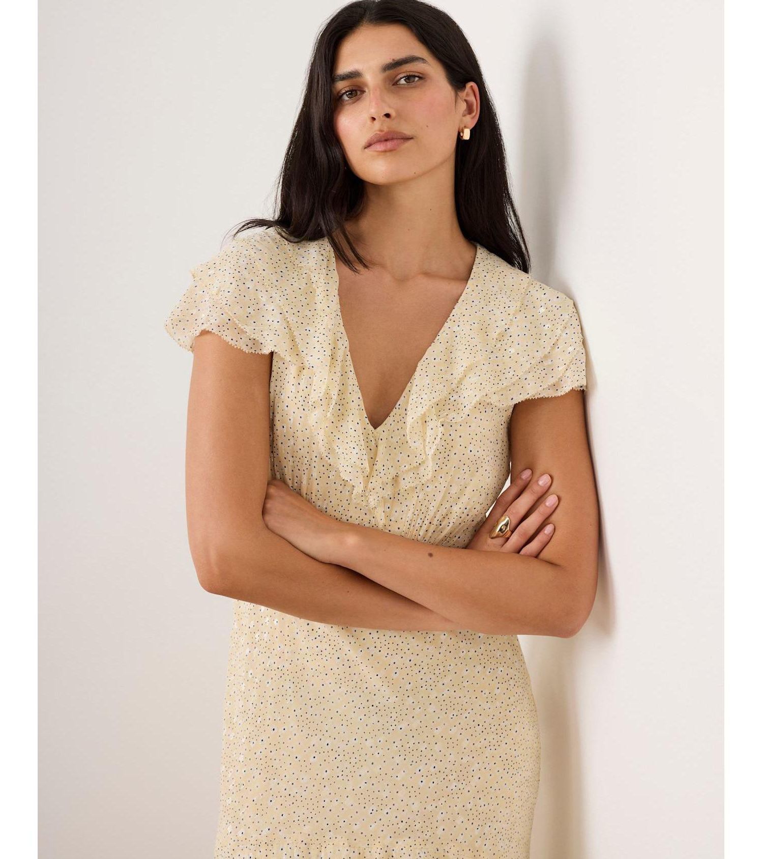 Women's Tiered Ruffle V-Neck Midi Dress
