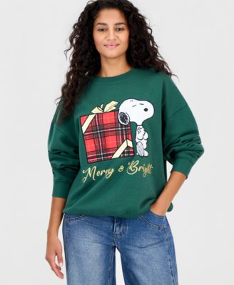 Juniors' Snoopy Gift Fleece Graphic Holiday Sweatshirt