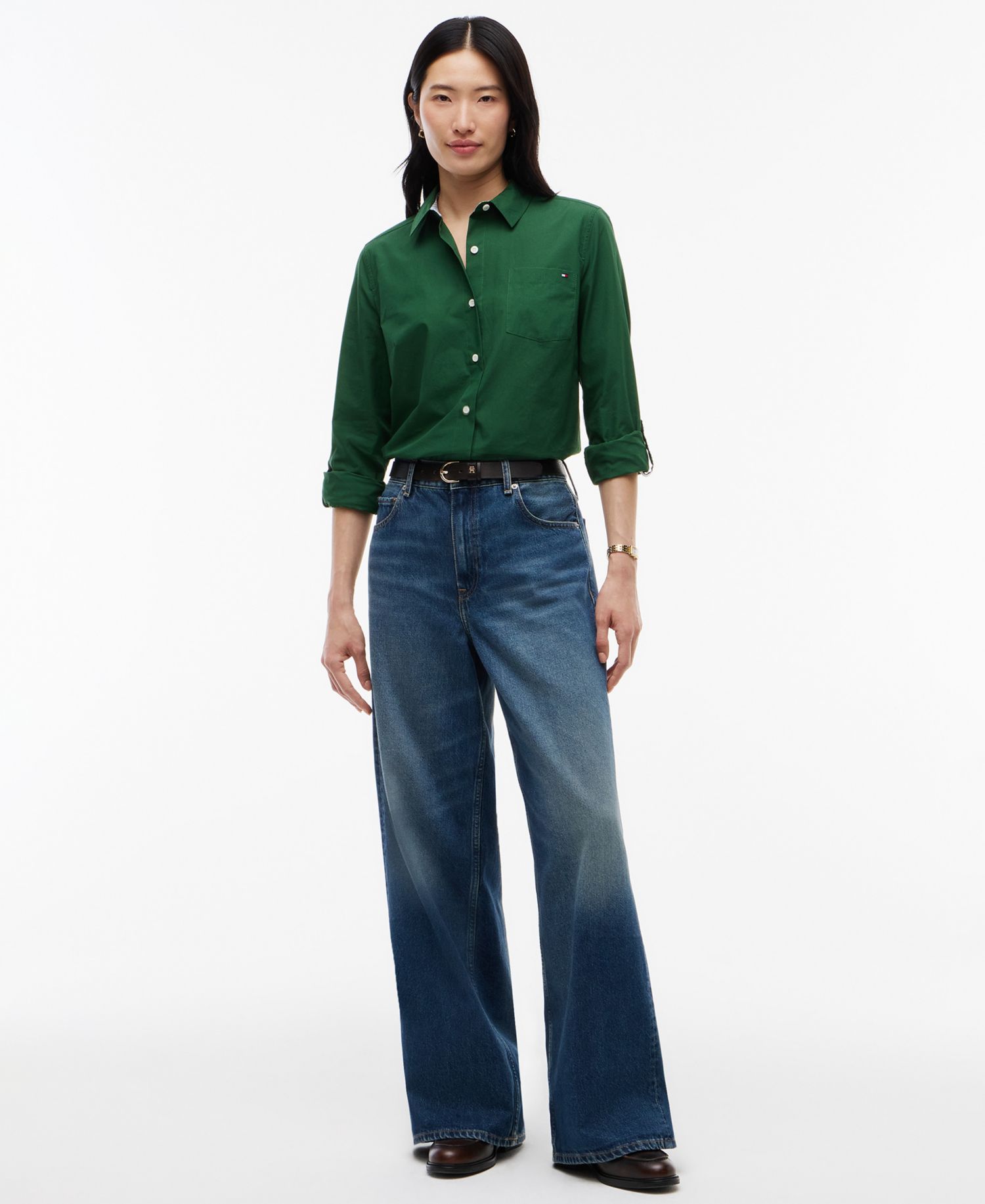 Women's Classic Poplin Roll-Tab Long-Sleeve Shirt