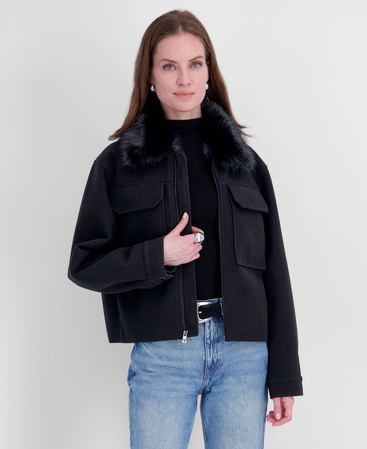 Женское пальто Tahari Detachable Faux-Fur Collar Cropped Coat, цвет: Чёрный — фото 8