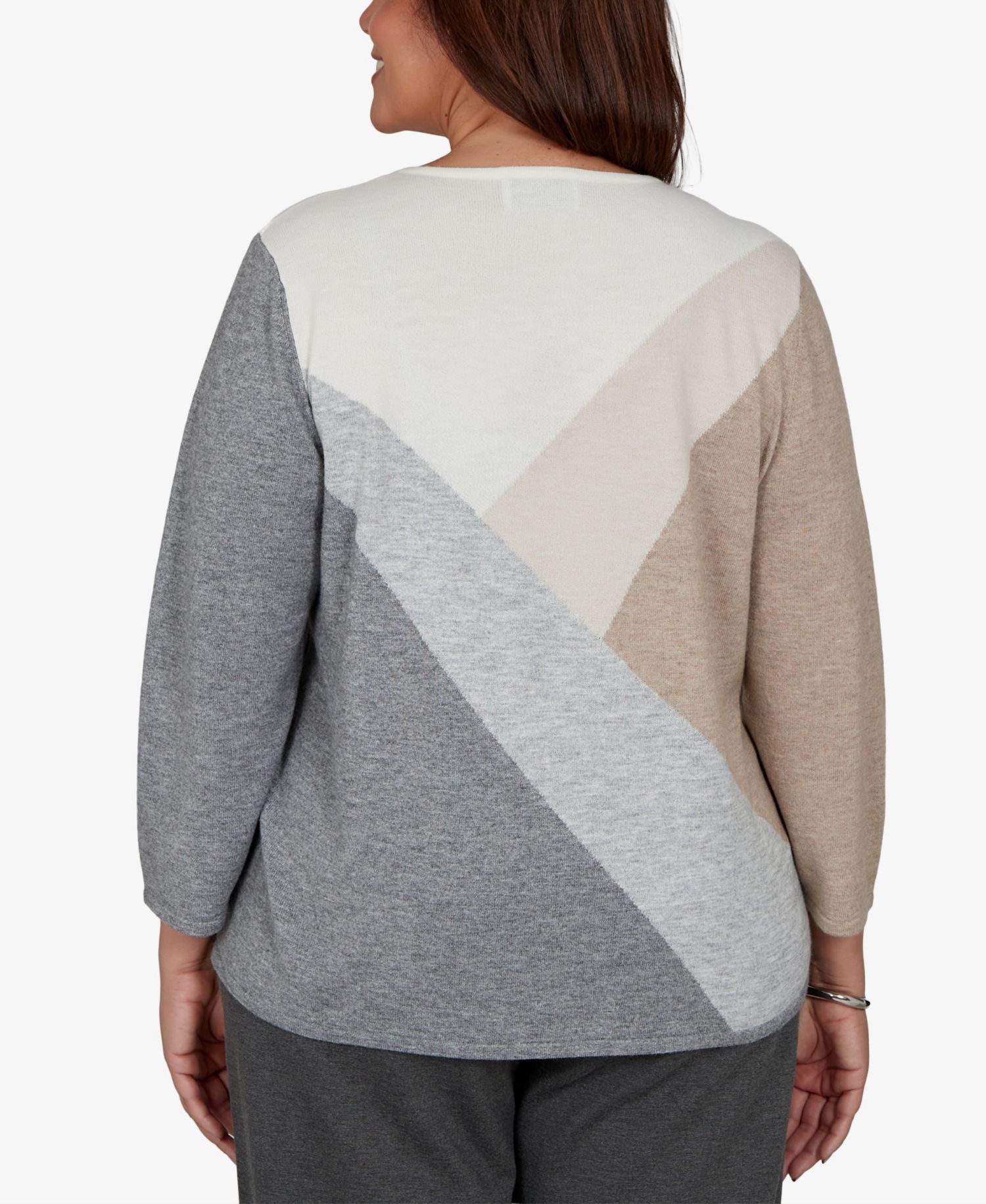 Plus Size 3/4-Sleeve Colorblock Crewneck Pullover Sweater