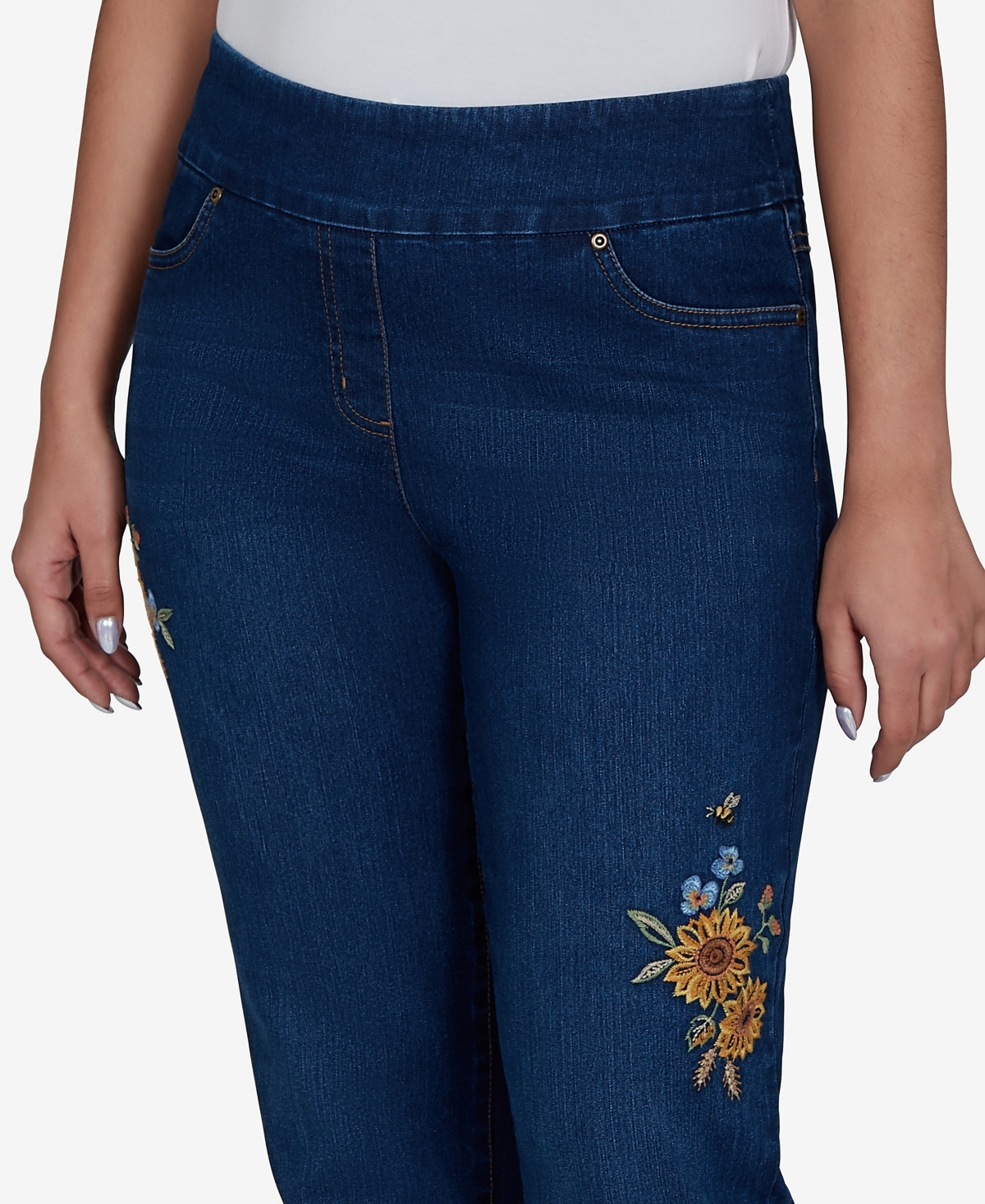 Alfred Dunner Women's Pull-on Mid-Rise Straight Denim Pants
