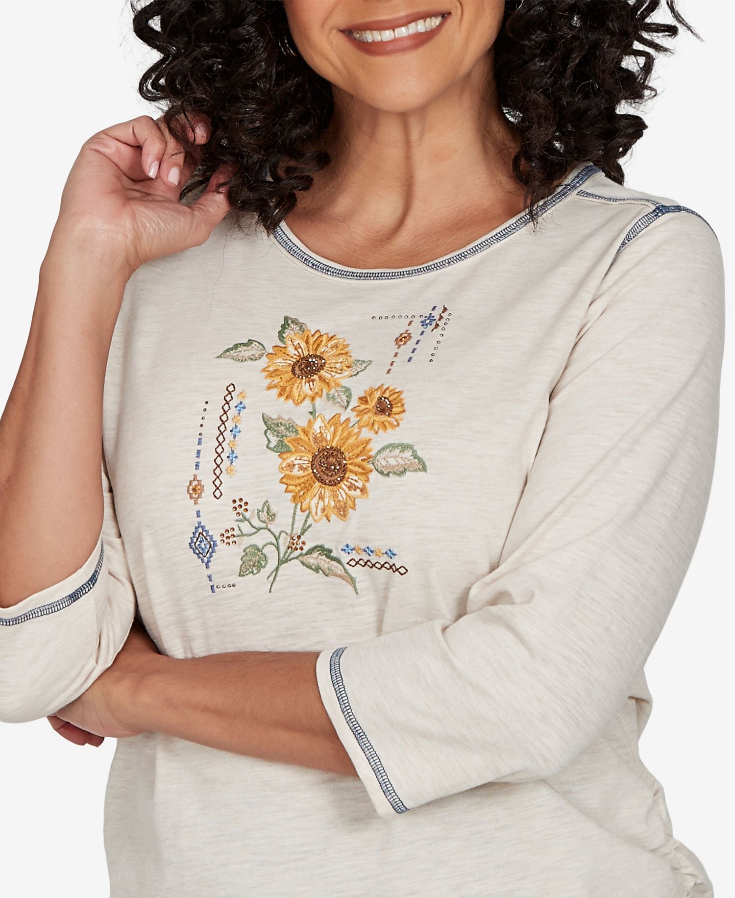 Women's Crewneck 3/4-Sleeve Sunflower Embroidery T-Shirt