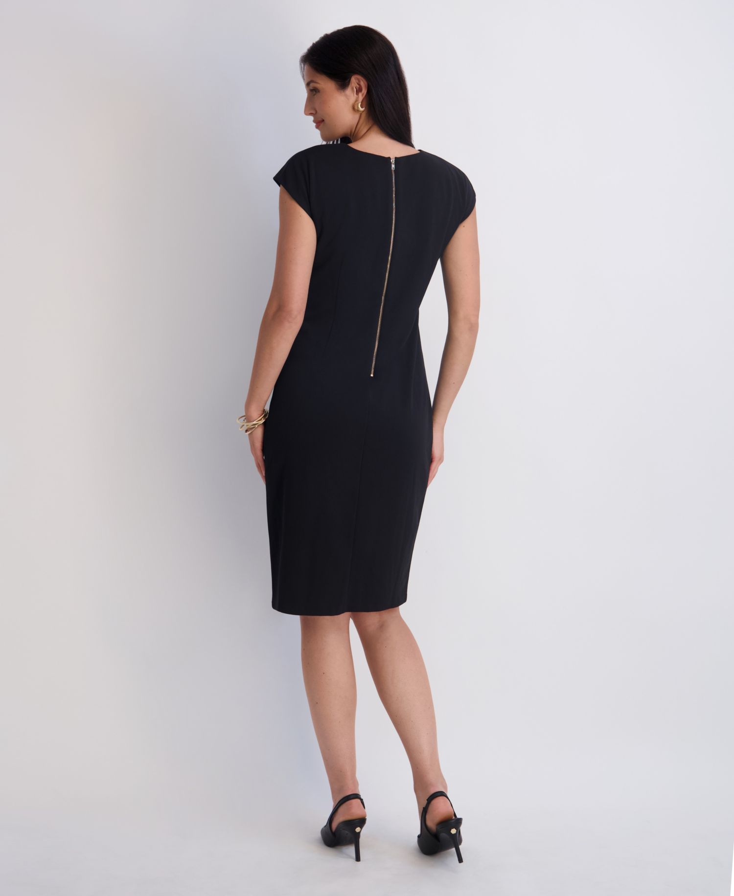 Women's Crepe Scuba Gathered Twist-Front Cap-Sleeve Dress