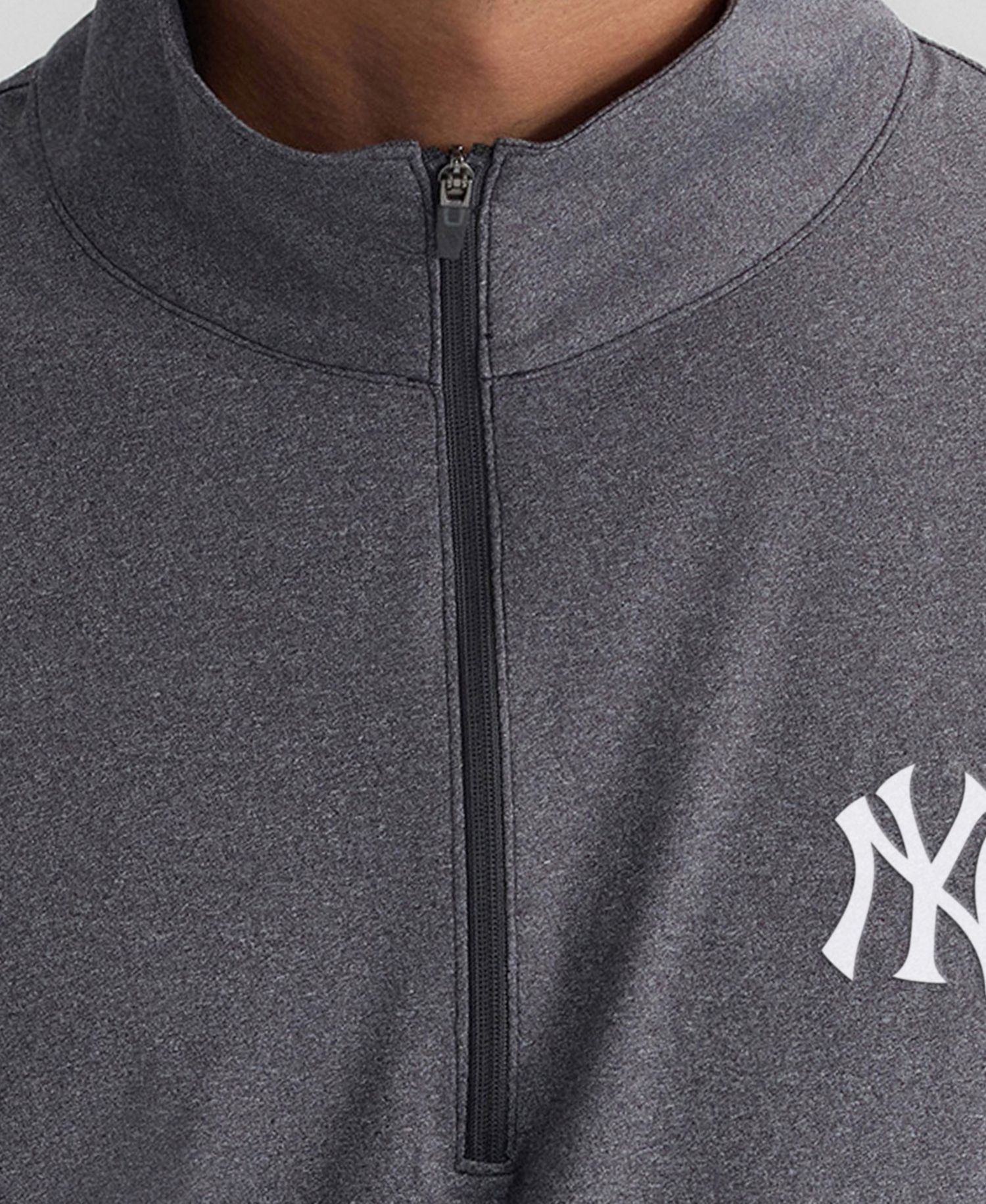 Men's Charcoal New York Yankees Clutch Quarter-Zip Pullover Sweatshirt