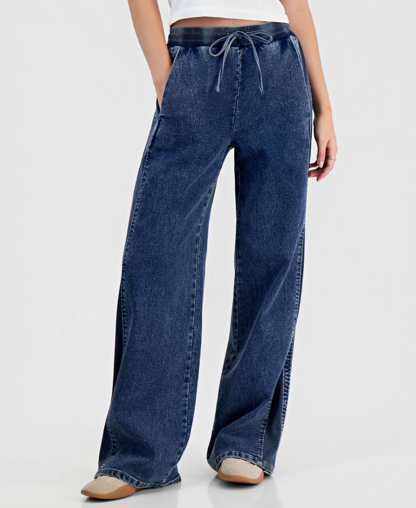 Женские брюки Vanilla Star Juniors' Drawstring Wide-Leg Track Pant Denim, цвет: Dk Fabrizo — фото 1