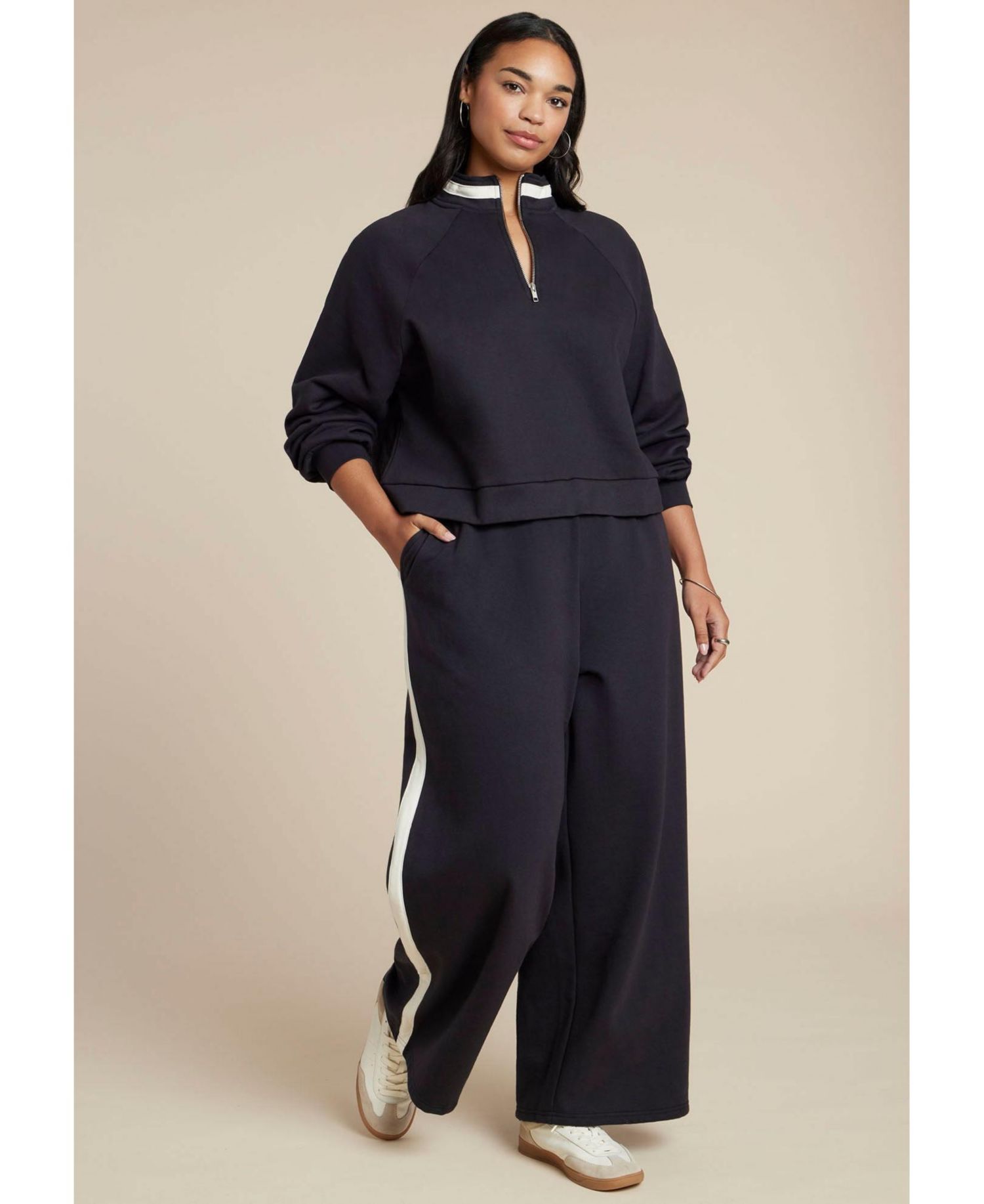 Women's Stripe Detail Quarter Zip Sweatshirt