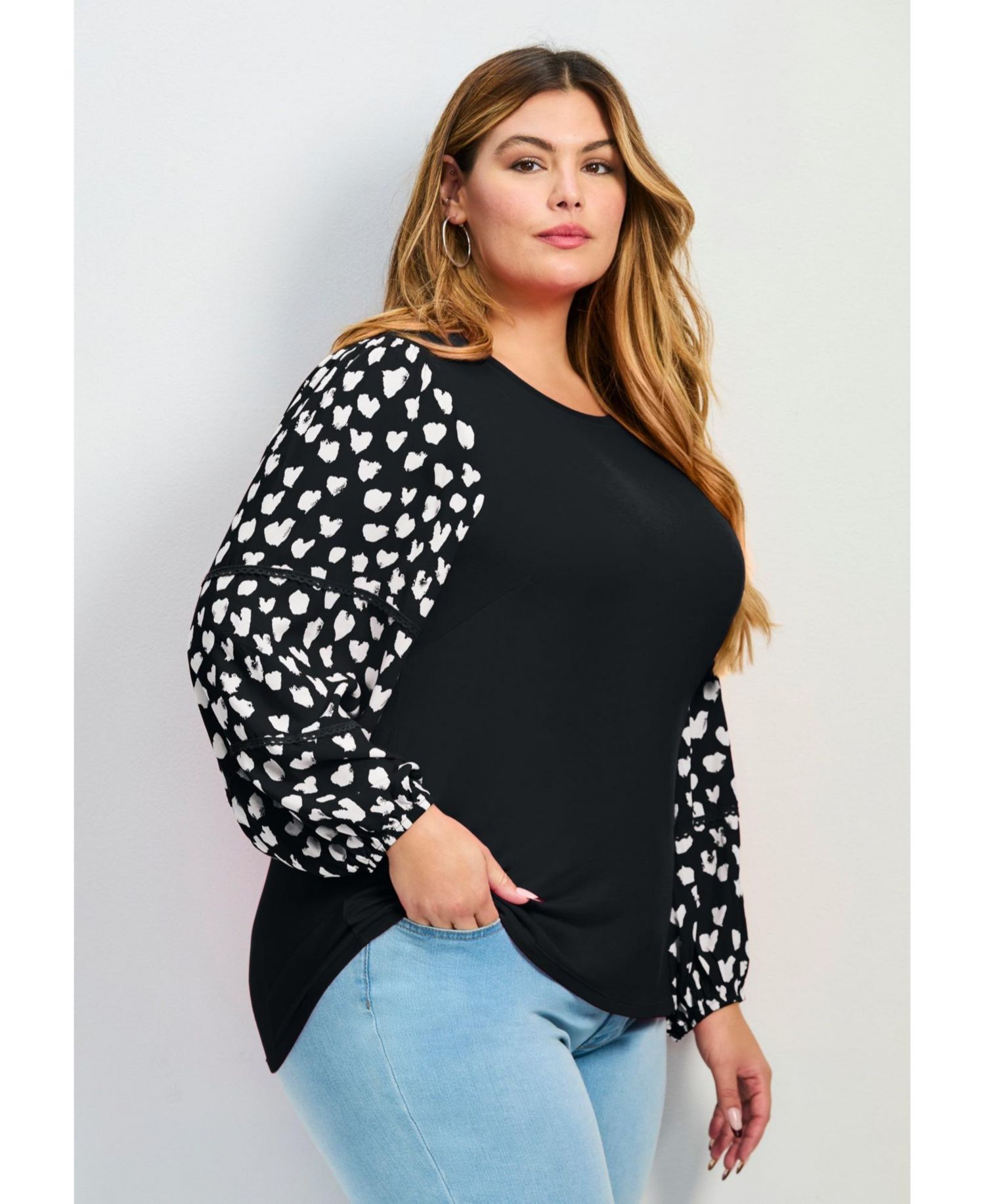 Women's Plus Size Mix Media Heart Sleeve Top