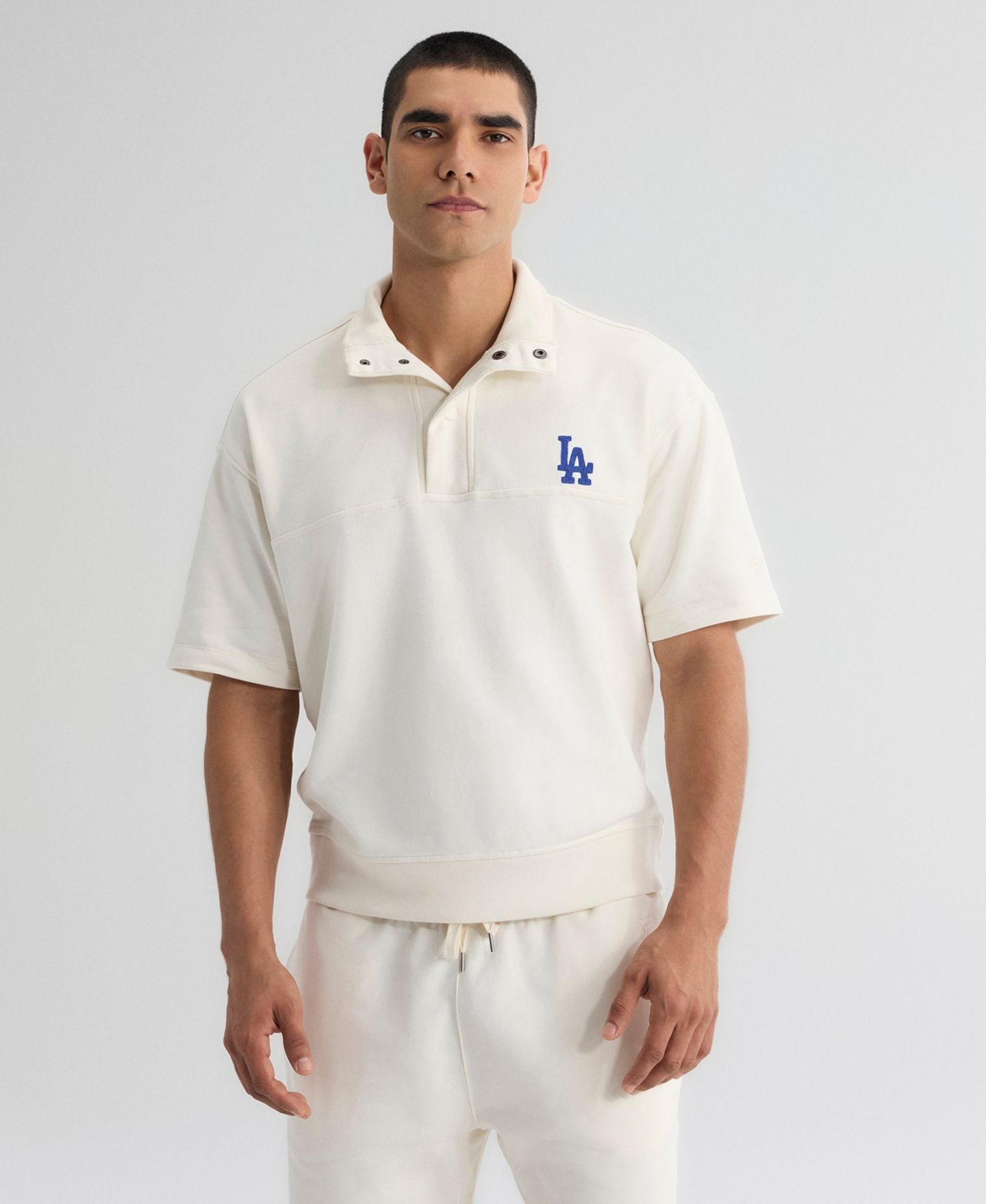 Мужской свитер Fanatics Los Angeles Dodgers Iconic Mock Neck Pre-Season Terry Short Sleeve Pullover — фото 1
