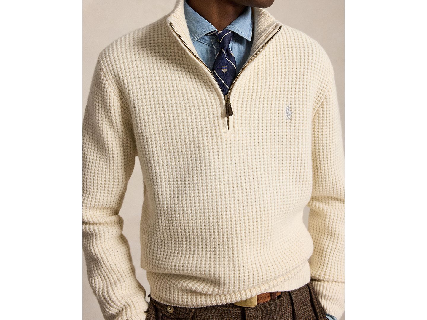 Мужской свитер Polo Ralph Lauren Waffle-Knit Quarter-Zip Mock-Neck Wool-Cotton Blend, цвет: Кремовый — фото 3