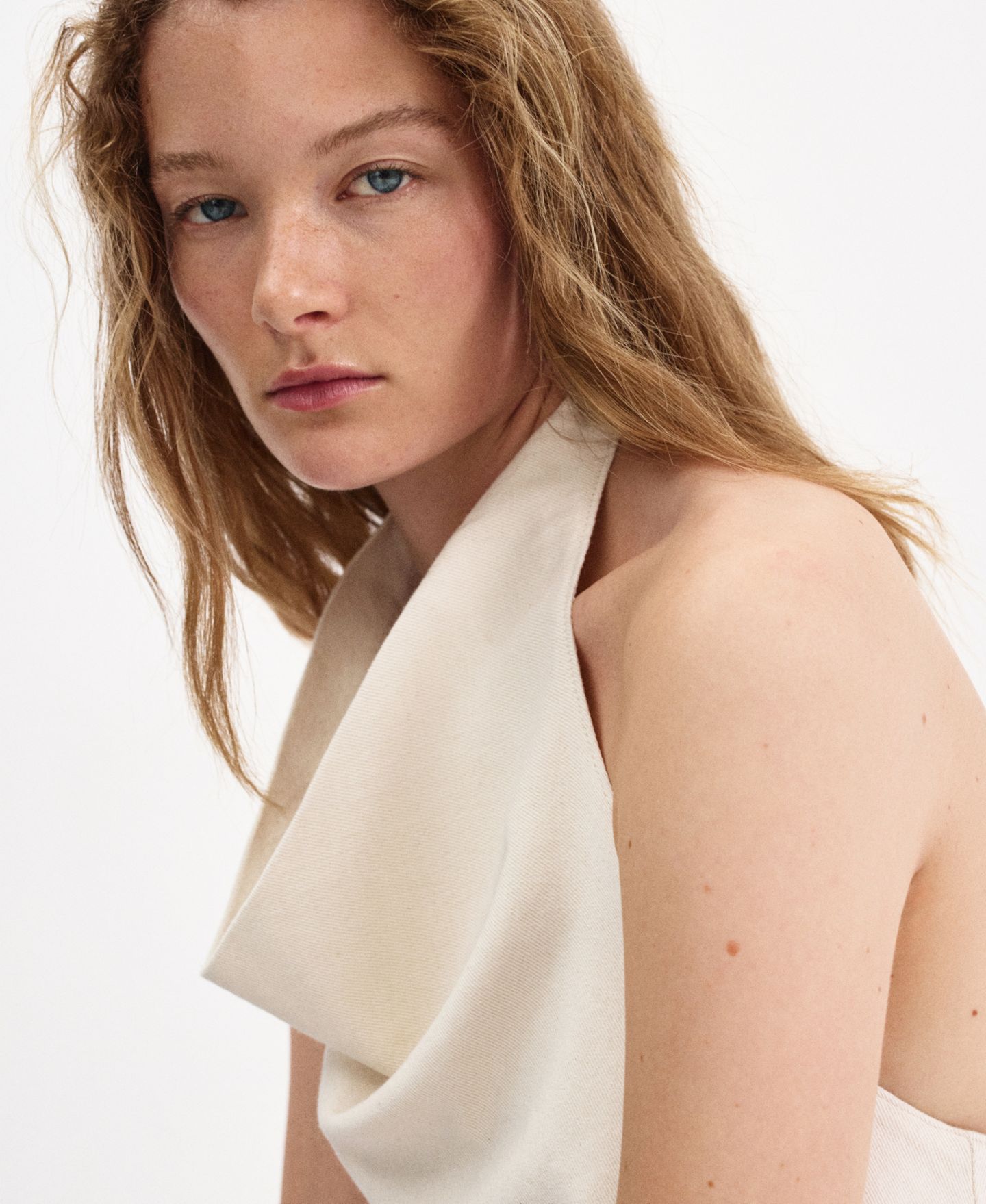 Женский топ Mango Halter Open-Back Cotton-Linen Blend, цвет: Экрю — фото 3