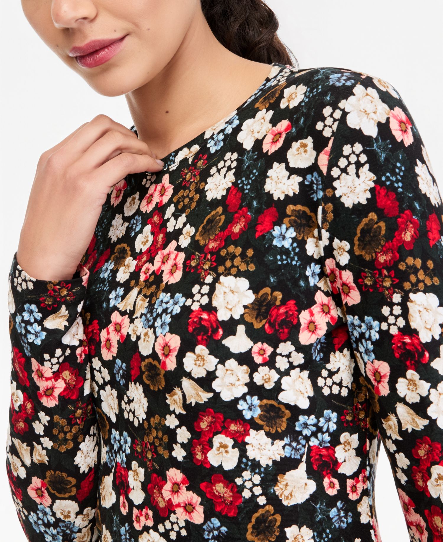 Women's Floral-Print Long-Sleeve T-Shirt