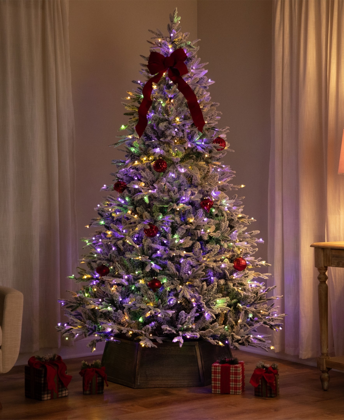 Northlight Real Touch Elite Pre-Lit Flocked Yukon Pine 7' Artificial Christmas Tree