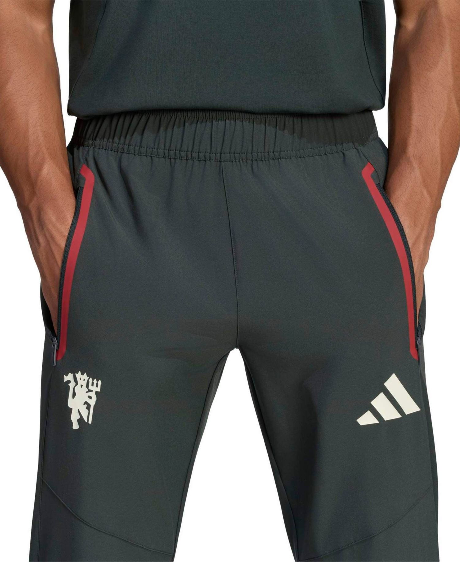 Men's Manchester United Tiro Tech Tapered Leg Pants