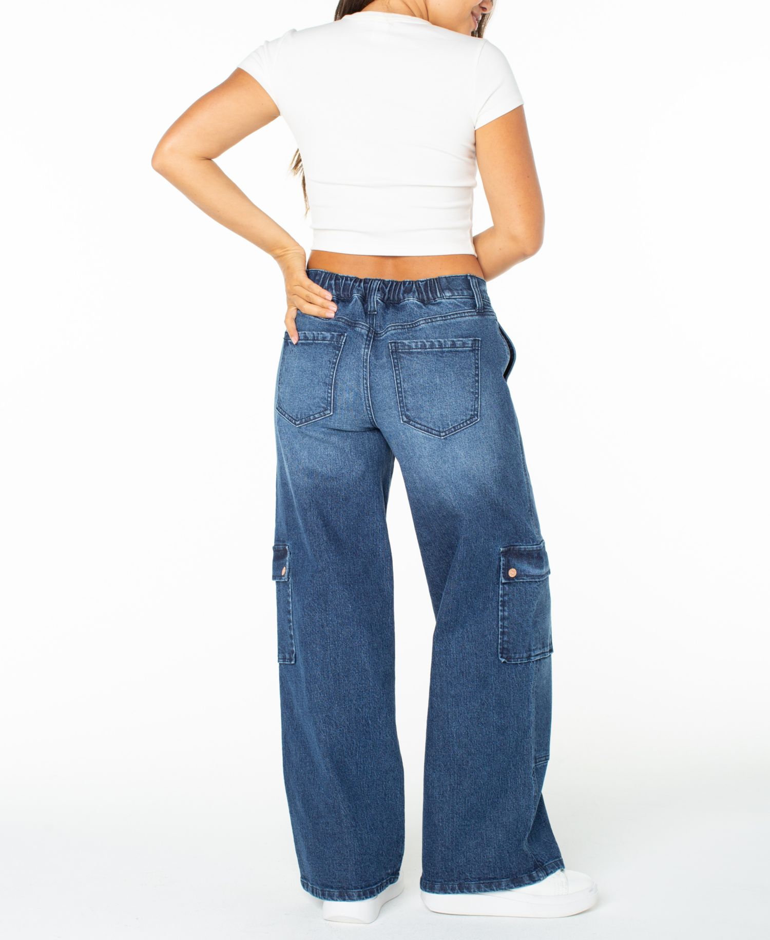 Juniors' Mid-Rise Wide-Leg Cargo Jeans