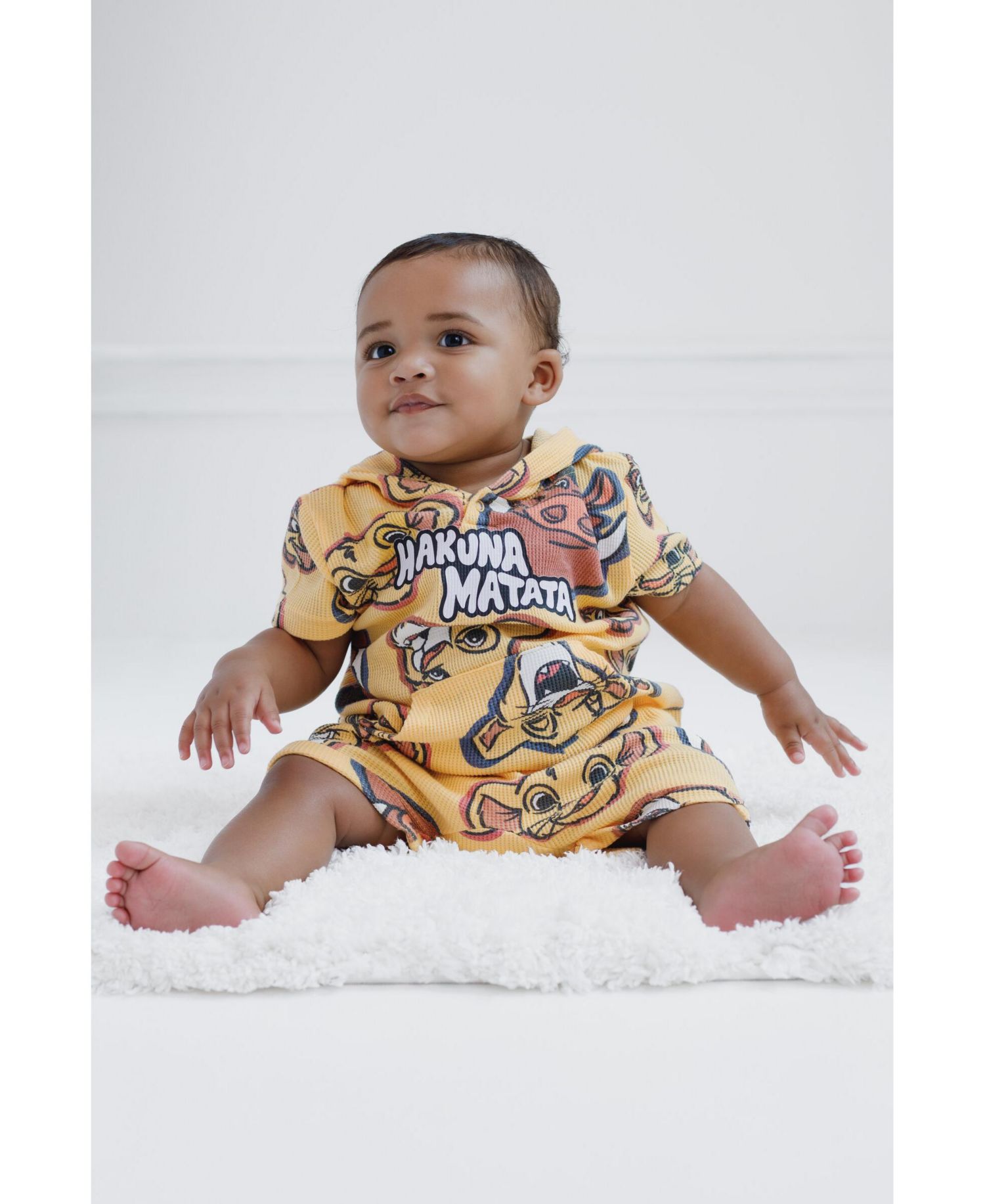 Toddler Boys Disney Lion (2T-5T) King Mickey Mouse Waffle Knit Pullover Hoodie and Shorts