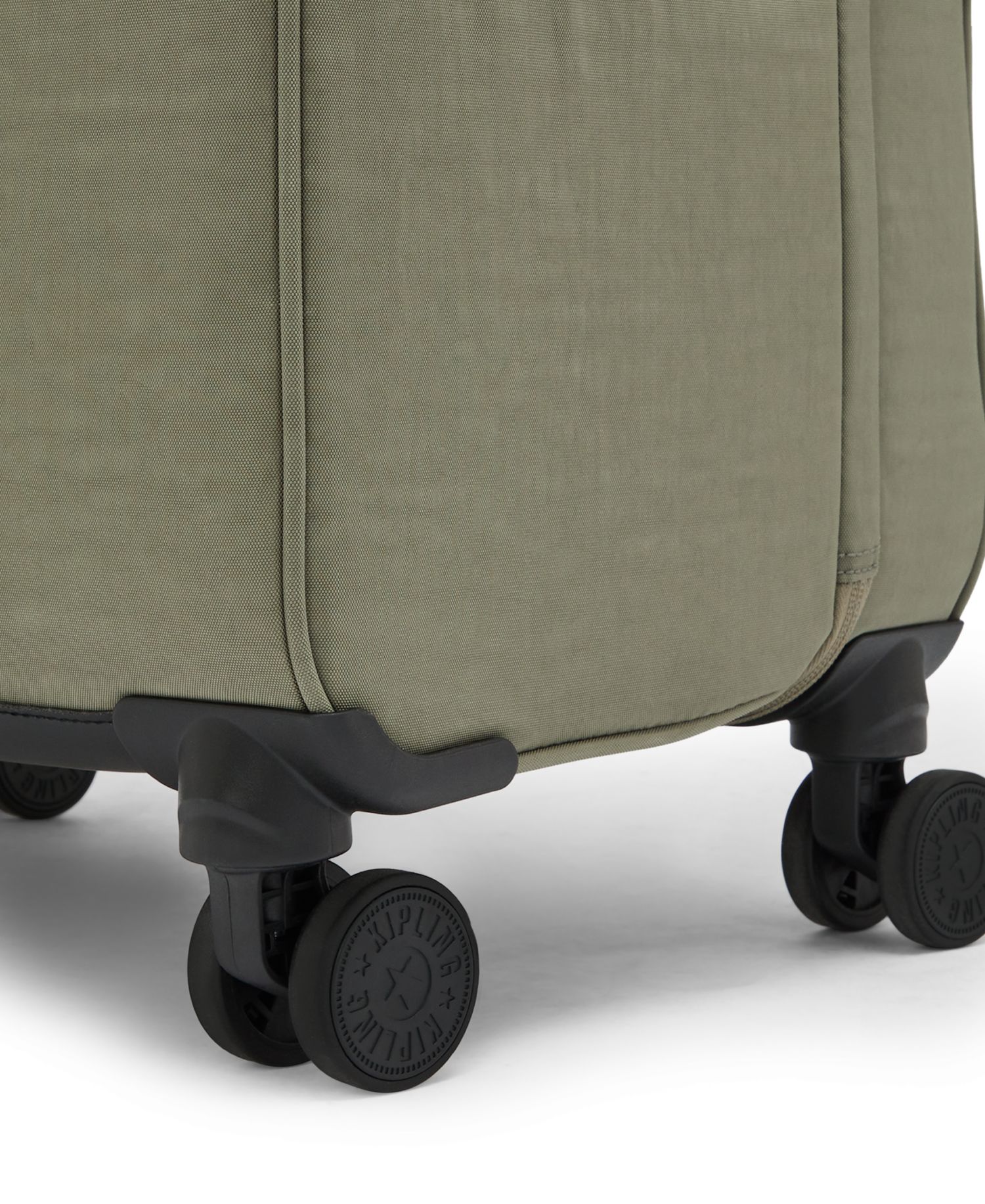 Spontaneous 31" Large Rolling Luggage