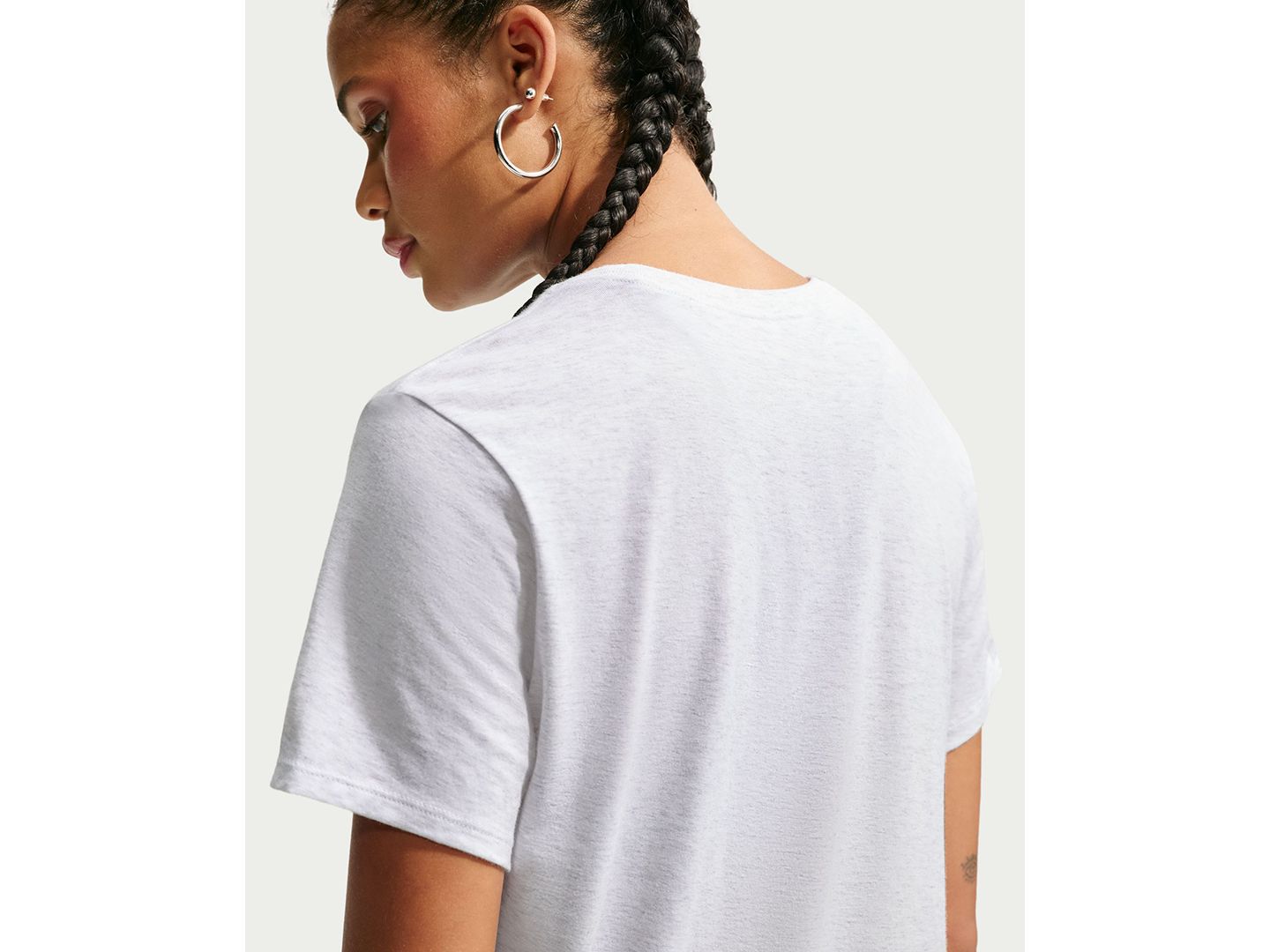 Женская футболка Nike NSW Tee Collegiate Three Graphic Crewneck, цвет: Берёзовый меланжевый — фото 5