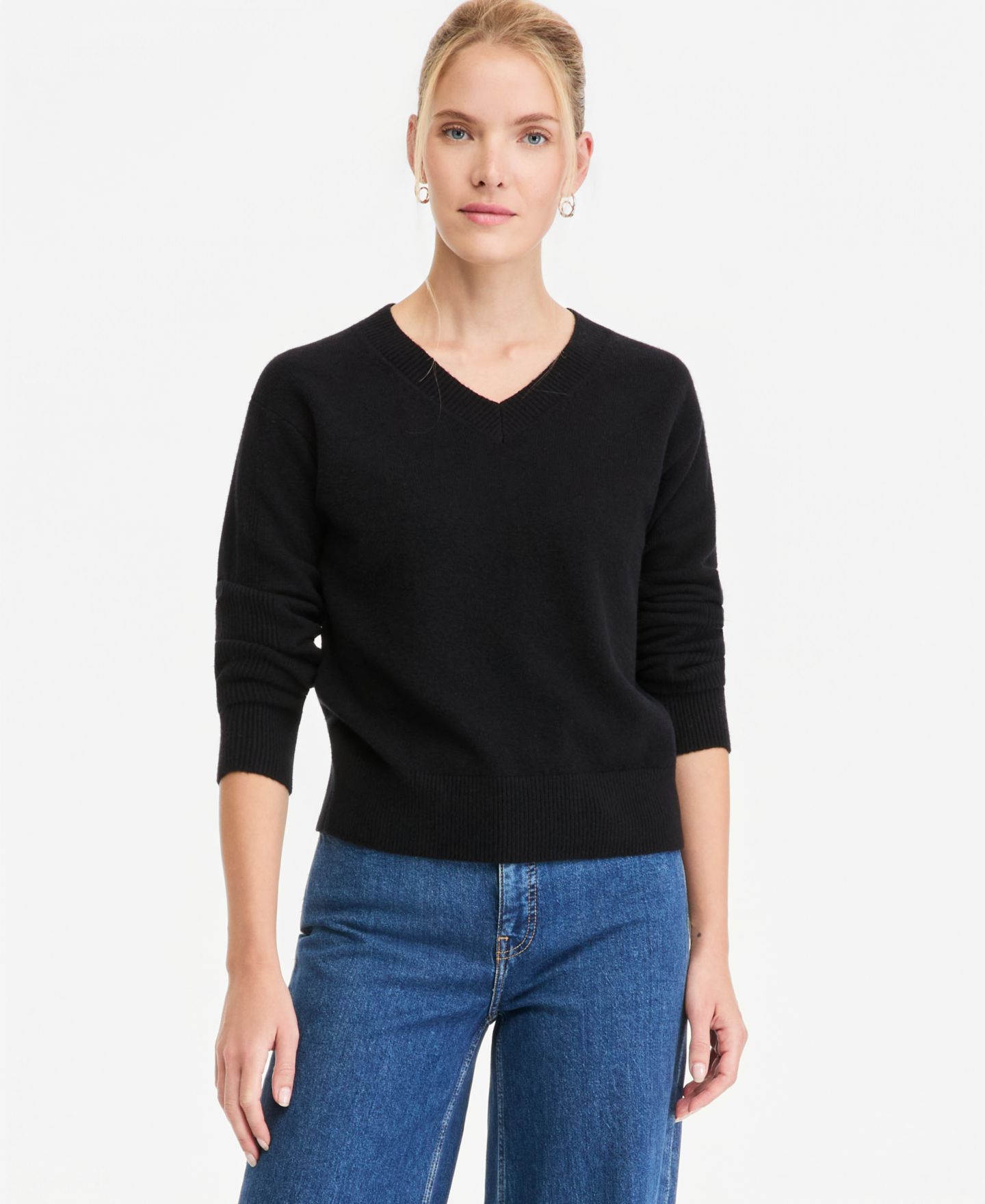 Женский свитер On 34th V-Neck Long-Sleeve, цвет: Глубокий чёрный — фото 1