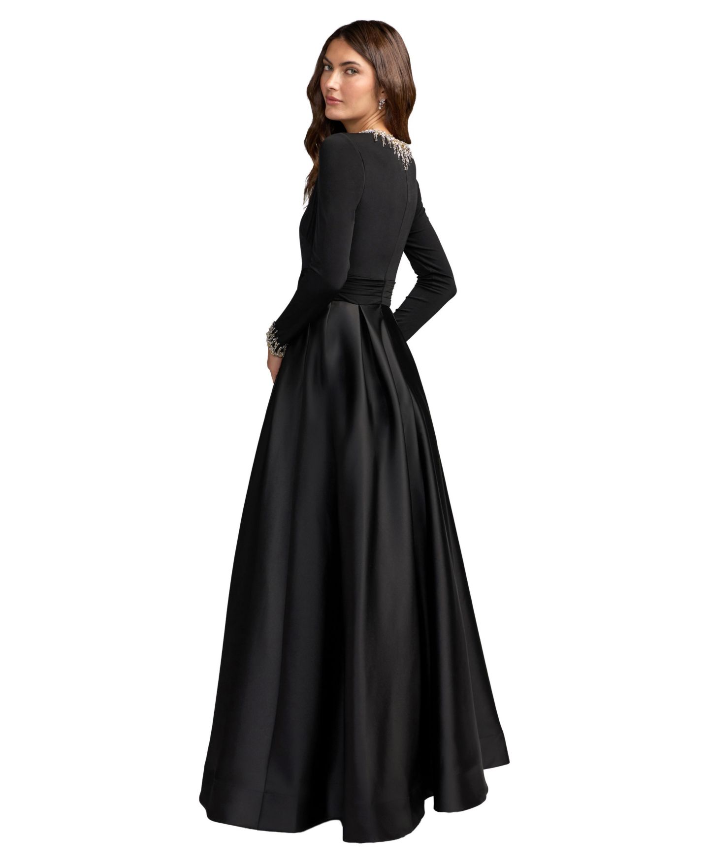 Женское платье Mac Duggal Embellished Long-Sleeve Ball Gown, цвет: Чёрный — фото 2