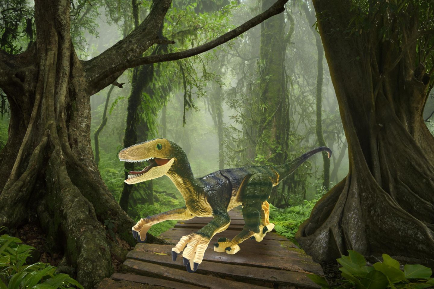Детская игрушка Lexibook Rechargeable Light and Sound Effect Remote-Controlled Raptor Toy — фото 7
