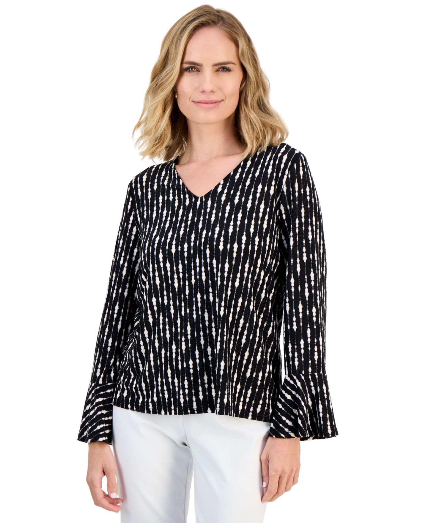 Женская футболка JM Collection Petite V-Neck 3/4-Length Flounce-Sleeve, цвет: Глубокий чёрный — фото 1