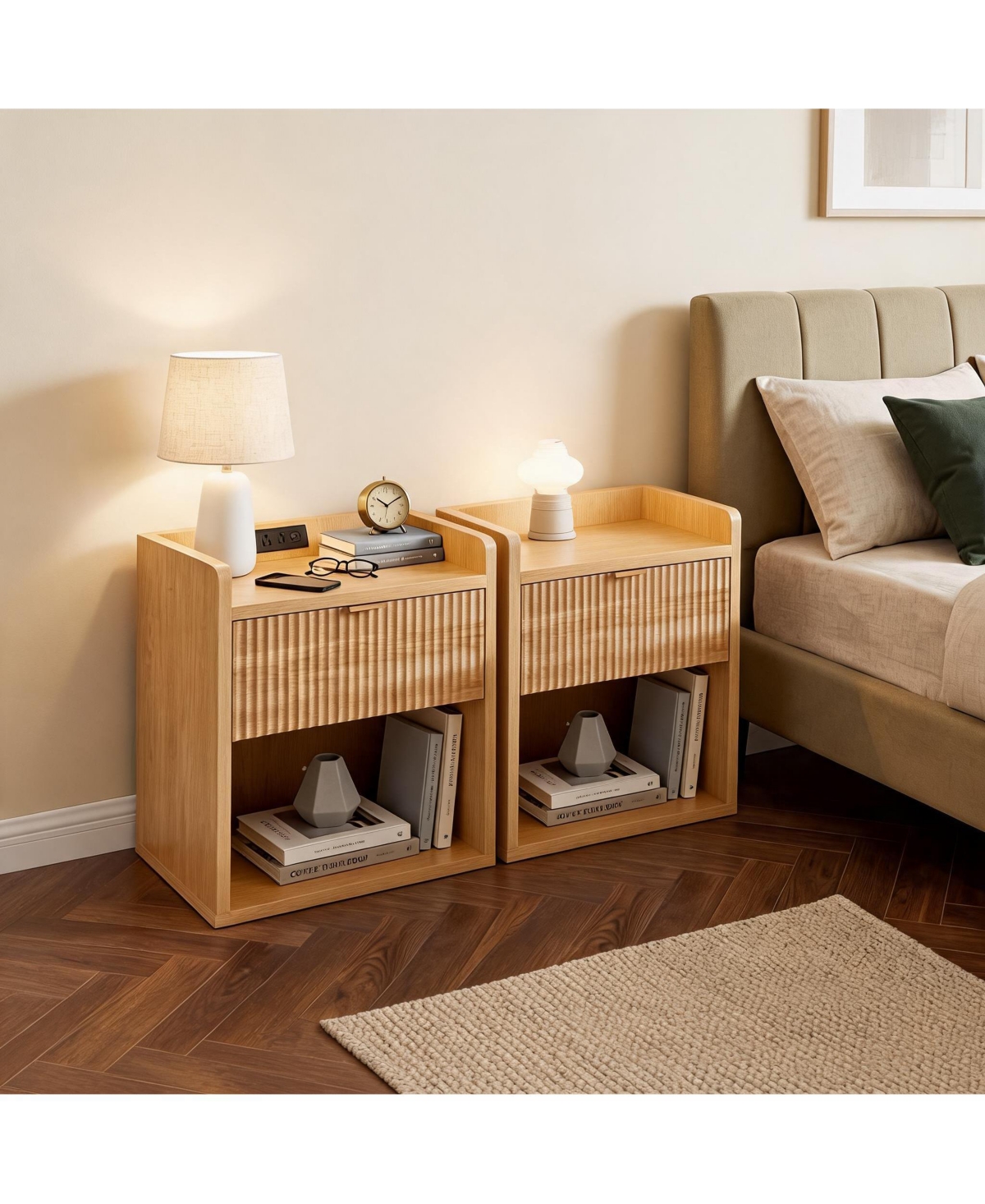 homfan Set of 2 Nightstands with Charging Station Wooden Bedside Table with Fluted Design and Storage Drawer, Modern Bedroom Furniture