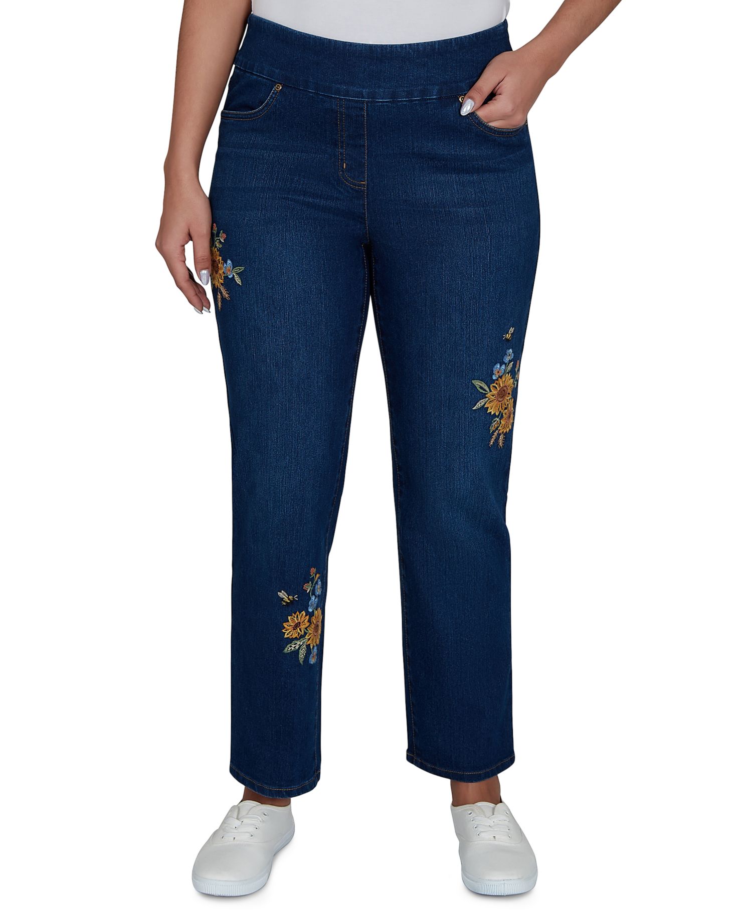 Petite Pull-On Straight Floral-Embroidery Denim Jeans
