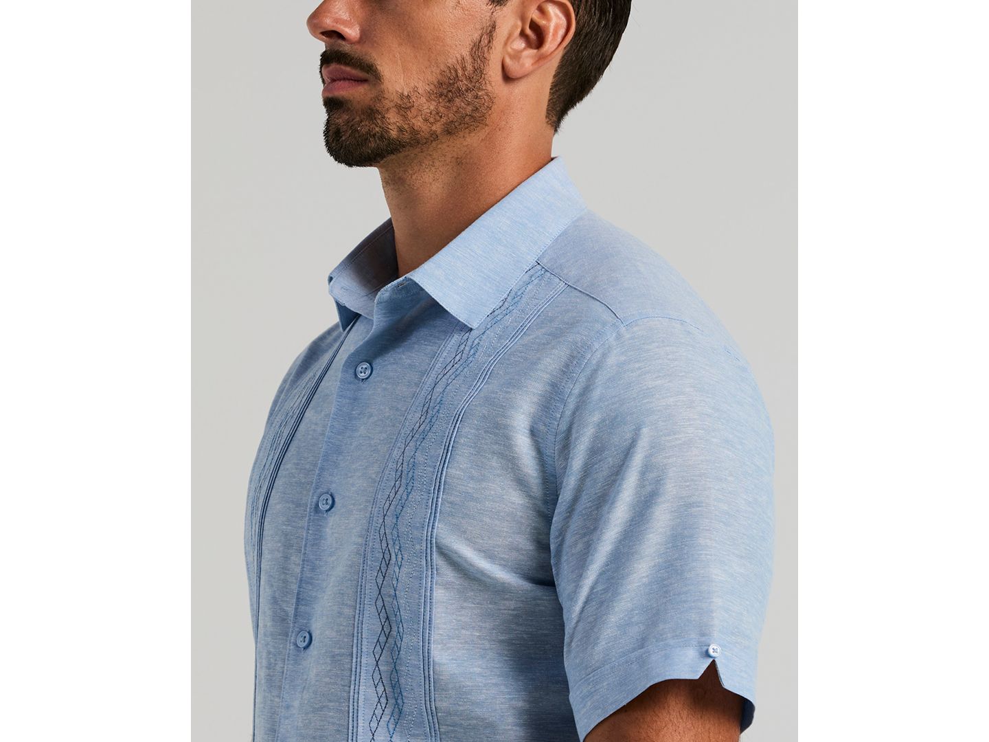 Мужская рубашка Cubavera Multi-Tuck Embroidery Classic-Fit Cotton-Linen Blend Short-Sleeve Guayabera, цвет: Синий — фото 3