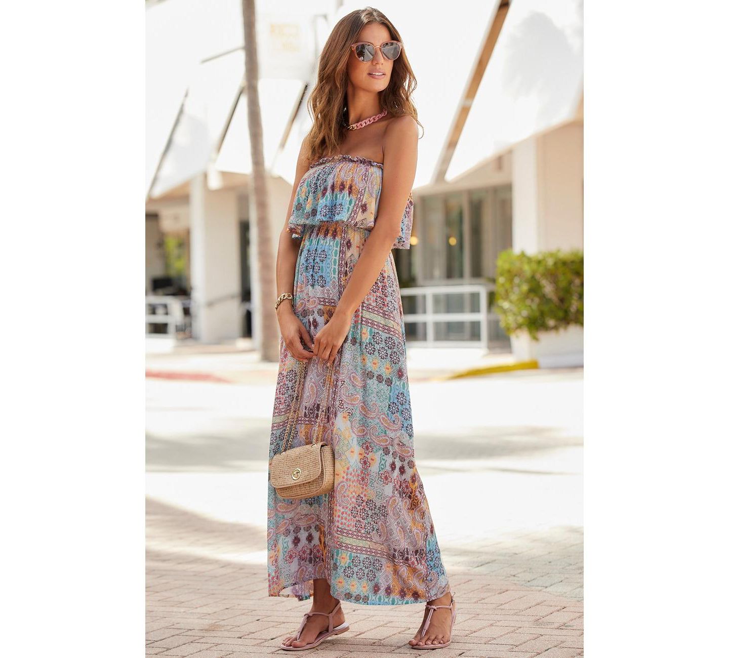 Женское платье Lascana Patchwork-Print Bandeau Ruffle-Trim Maxi, цвет: Разноцветный с принтом — фото 2