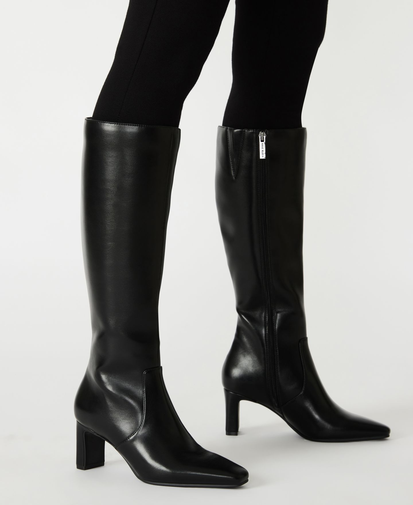 Женские ботинки Anne Klein Corbin Knee-High Square Toe, цвет: Чёрный гладкий — фото 8