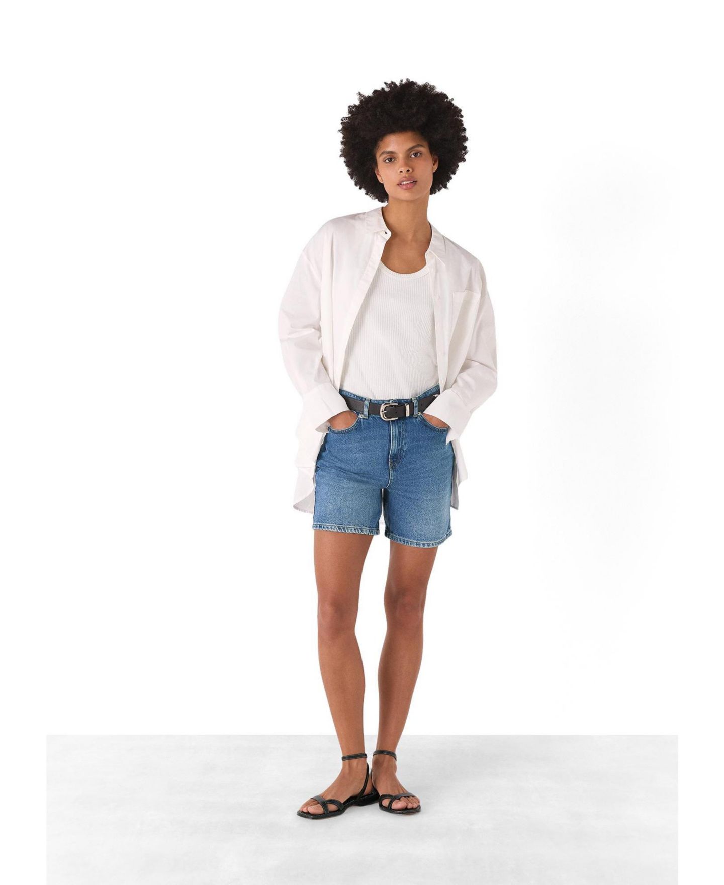 Женские шорты Whistles Mid-Rise Relaxed Mid-Thigh Denim Shorts, 6" Inseam, цвет: Джинсовый — фото 2