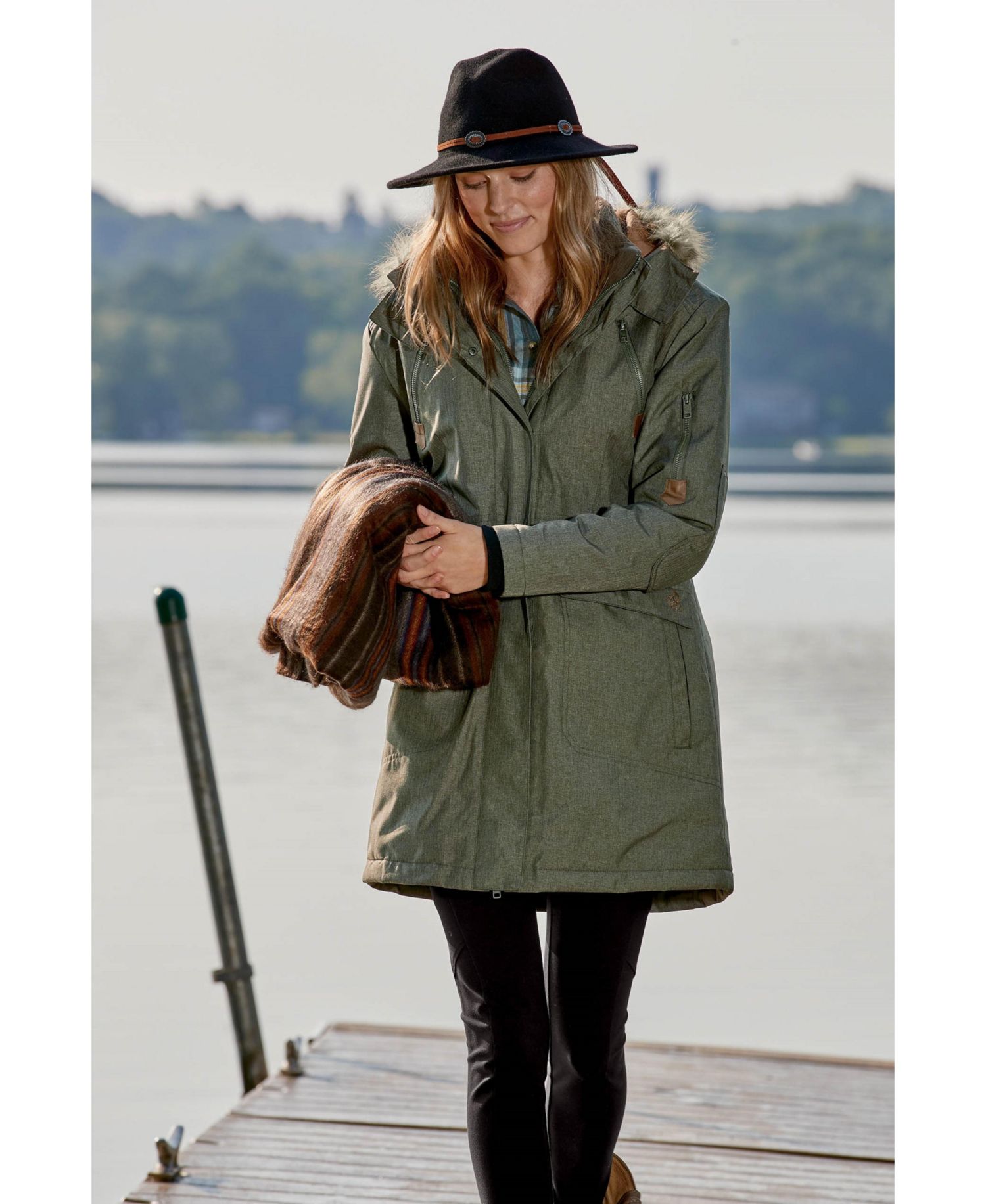 Women's Water Resistant Hooded Insulated Parka