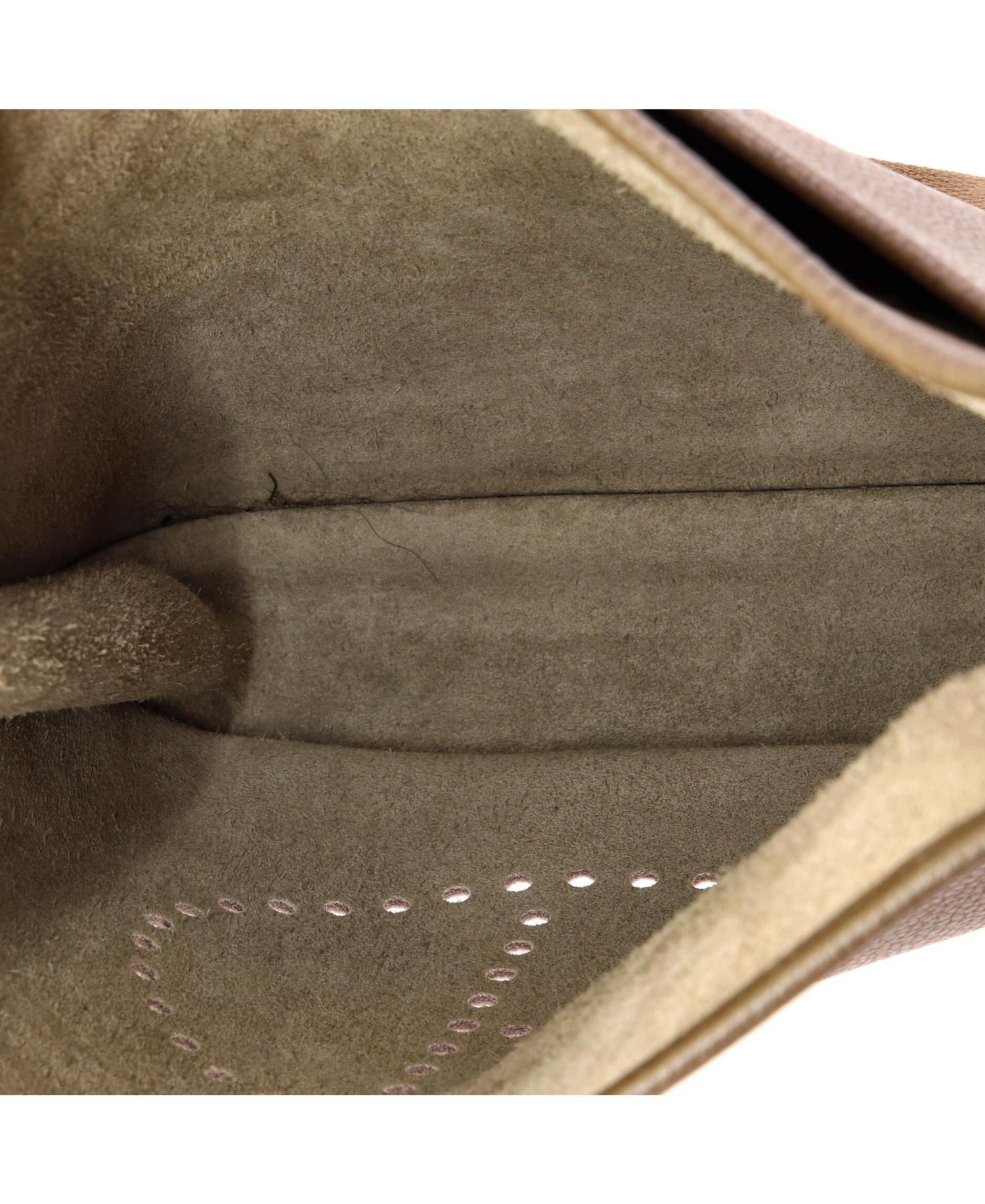 Pre-Owned Herm&eacute;s Evelyne GM Gen III Clemence Bag