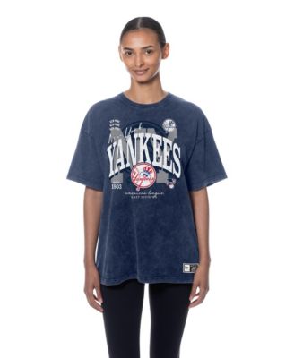 Women's Navy New York Yankees Throwback Mineral Wash Boyfriend T-Shirt