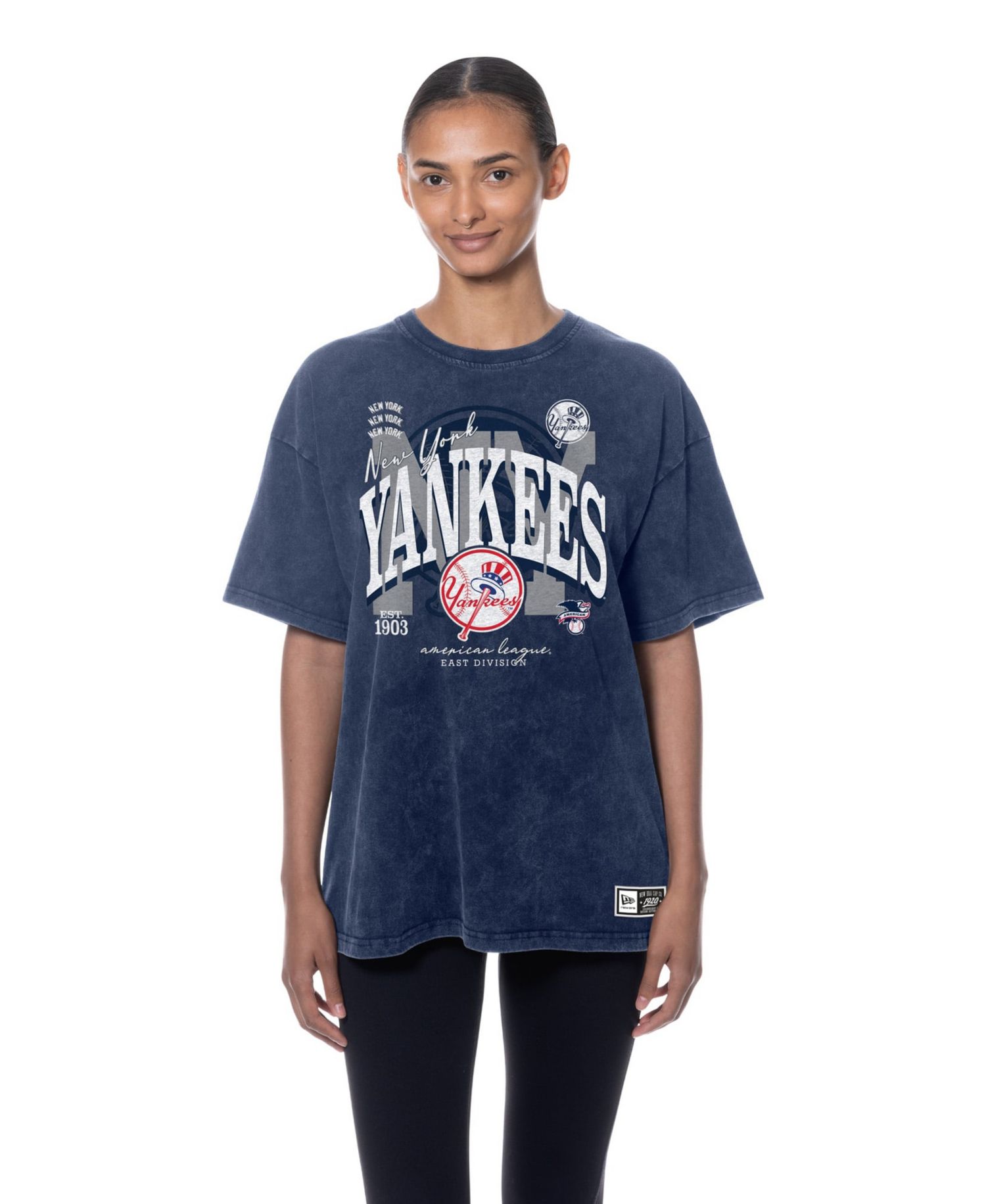 Women's Navy New York Yankees Throwback Mineral Wash Boyfriend T-Shirt