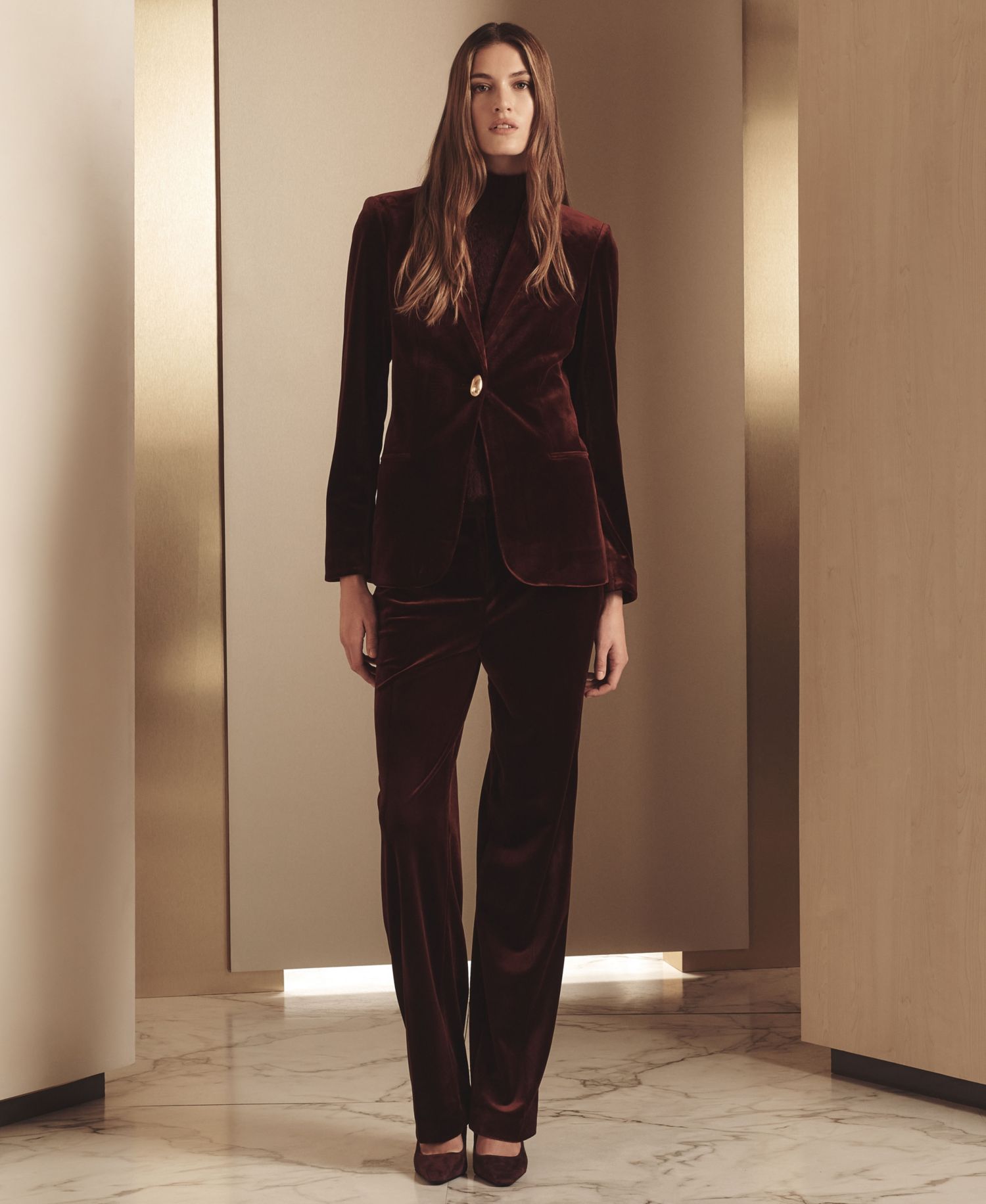 Women's Classic Velvet 1-Button Shoulder-Padded Blazer