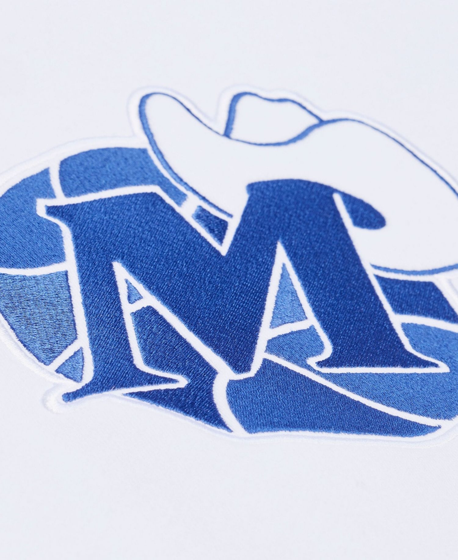 Men's White Dallas Mavericks Arctic Fleece Sweatshirt