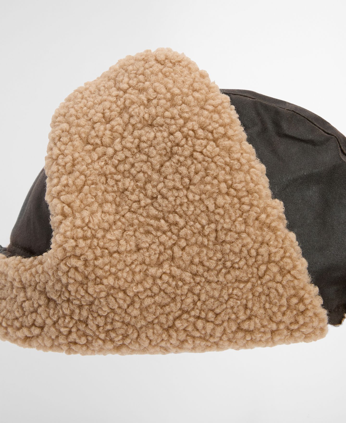 Мужской головной убор Barbour Waxed-Cotton Fleece-Lined Morar Trapper Hat, цвет: Оливковый — фото 13