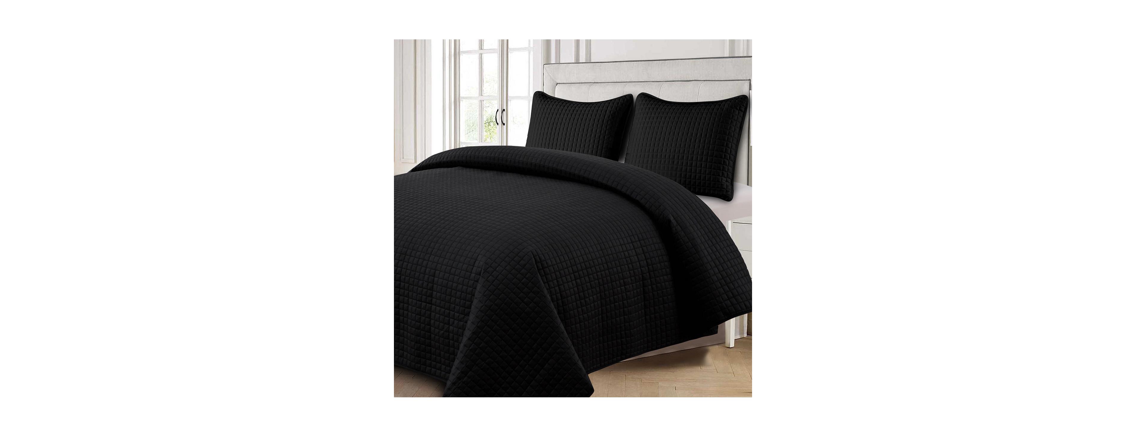 Egyptian Linens Checkered Quilts and Coverlet Set