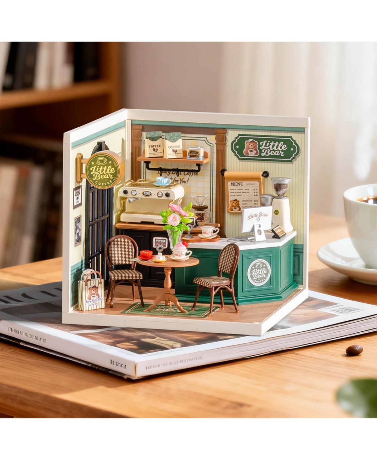 Детский конструктор Robotime Little Bear Cafe 119-Piece Miniature Building Set, Ages 14+ — фото 2