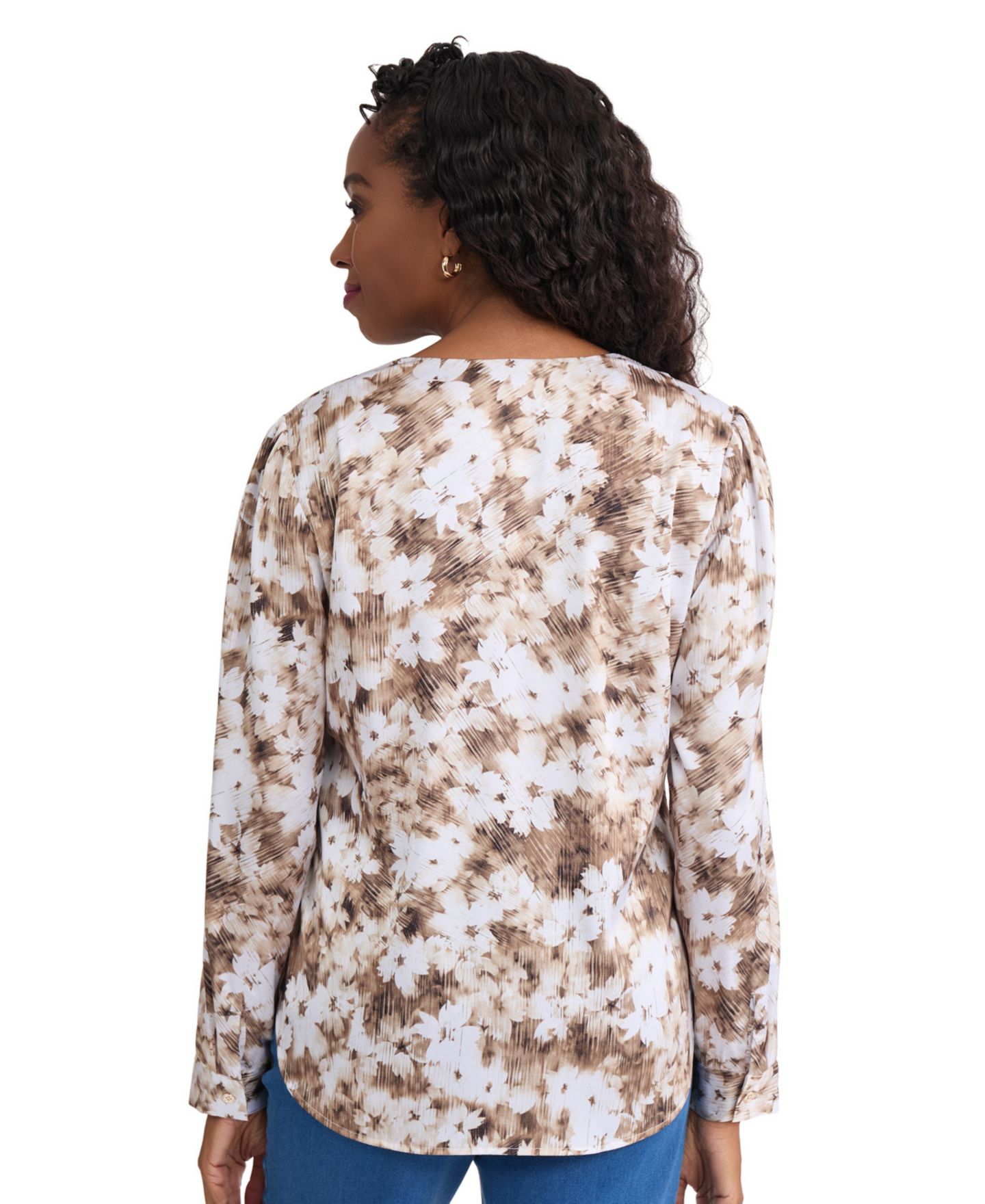 Женская блузка Jones New York Simplified Utility Floral Long-Sleeve V-Neck, цвет: Cafe Au Lait — фото 4