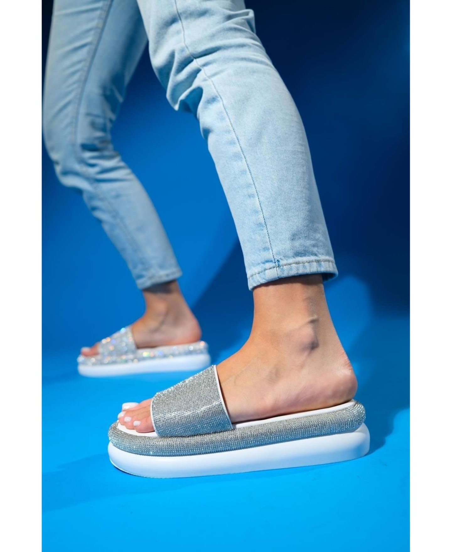 Женские сандалии Prologue Shoes Oeste Rhinestone Platform, цвет: Белая искусственная кожа — фото 10