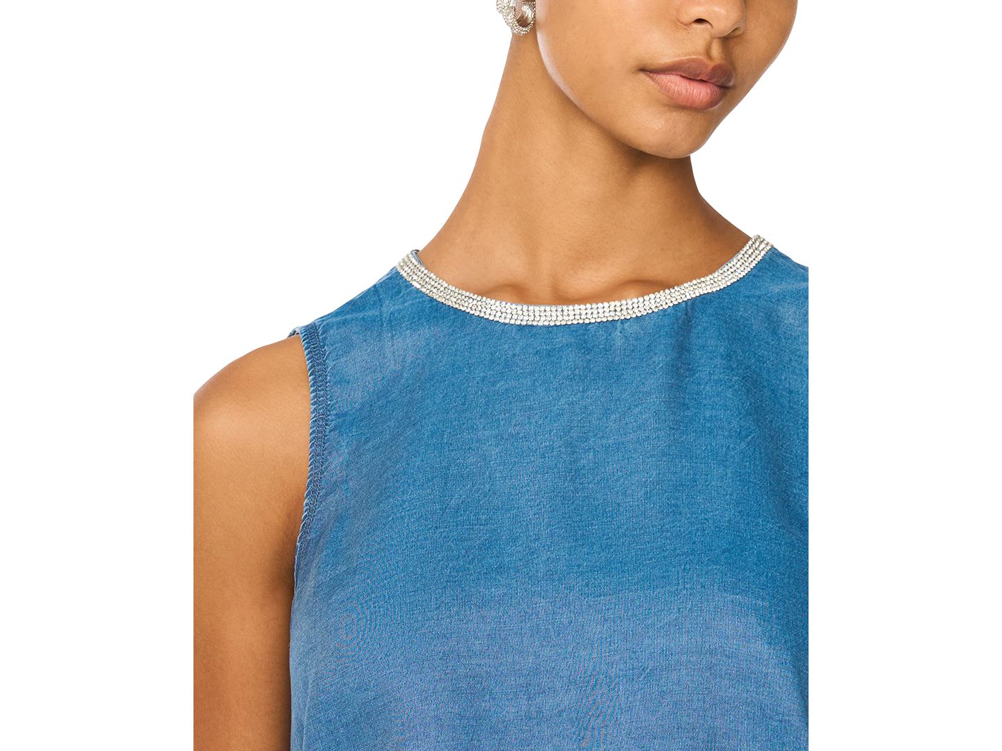 Женская блузка Vince Camuto Denim Sleeveless Embellished, цвет: Шамбре синий — фото 3