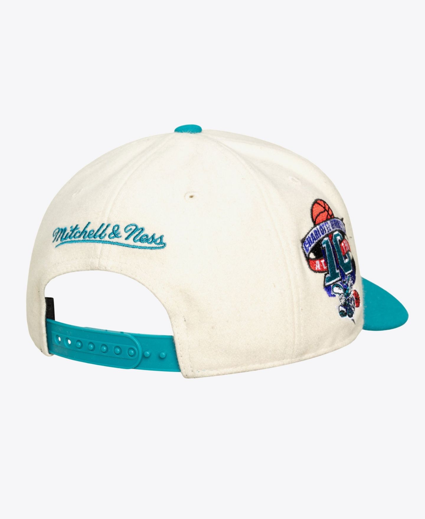 Кепка Mitchell & Ness Cream Charlotte Hornets Cream Team Pro Adjustable Hat — фото 3