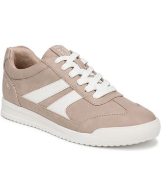 Women's Garnet Low-Top Faux Leather Round Toe Sneakers
