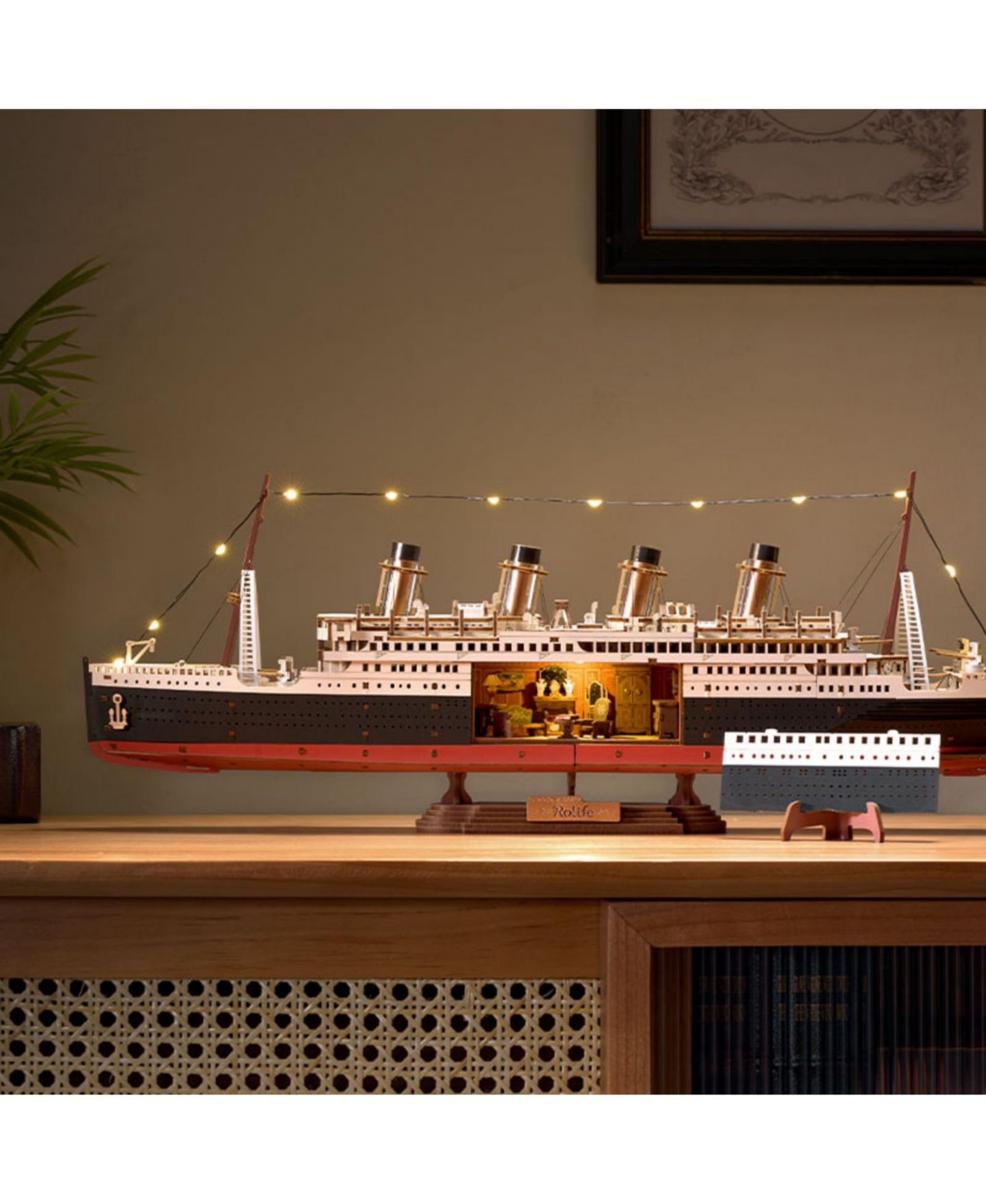 Детский конструктор Robotime Titanic 1912 Eternal Atlantic Voyager 3D Wooden Puzzle Building Set with LED Lights, 433-Piece, Ages 14+ — фото 4