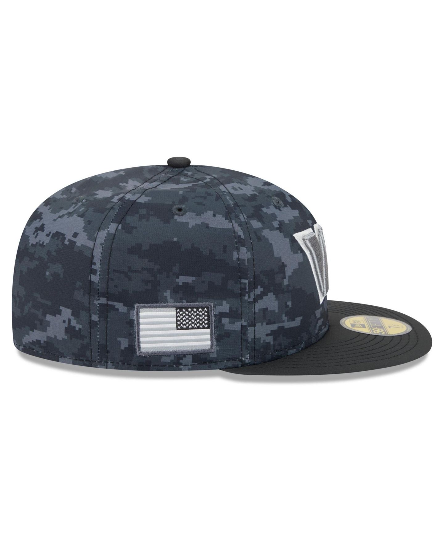 Мужская кепка New Era Black Washington Commanders 2026 Salute To Service 59FIFTY Fitted Hat — фото 6